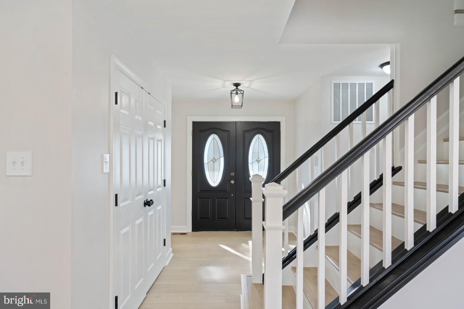 HERITAGE WOODS - Residential