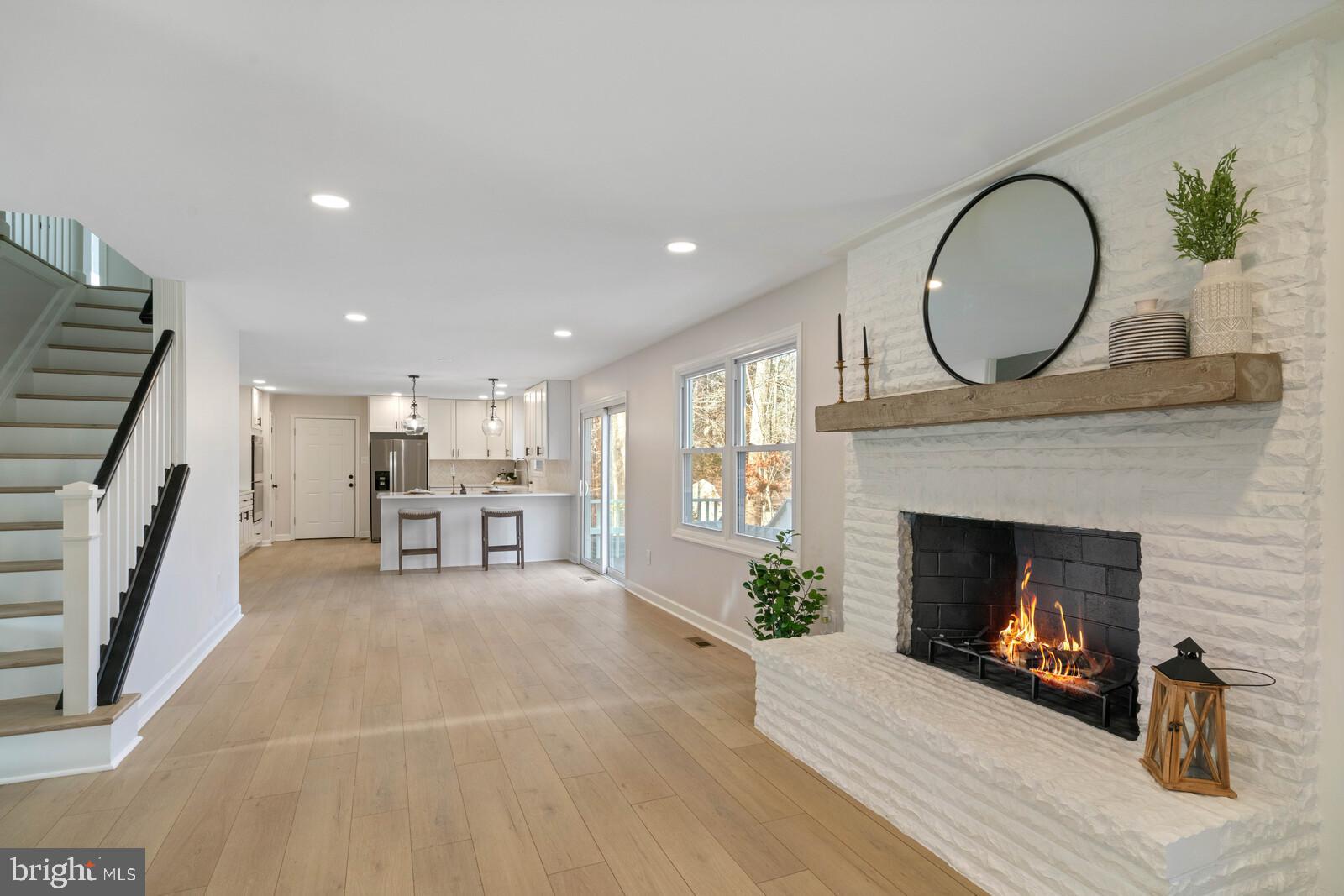 HERITAGE WOODS - Residential