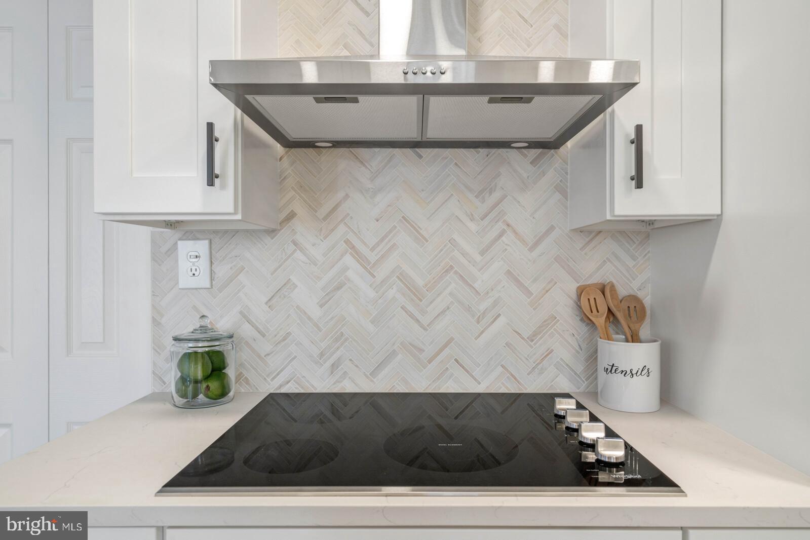 HERITAGE WOODS - Residential