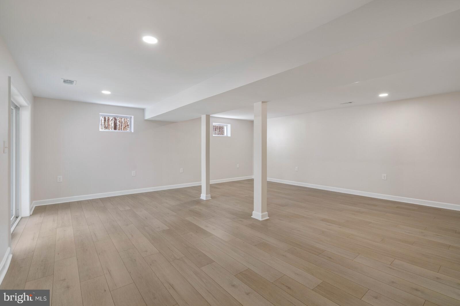 HERITAGE WOODS - Residential