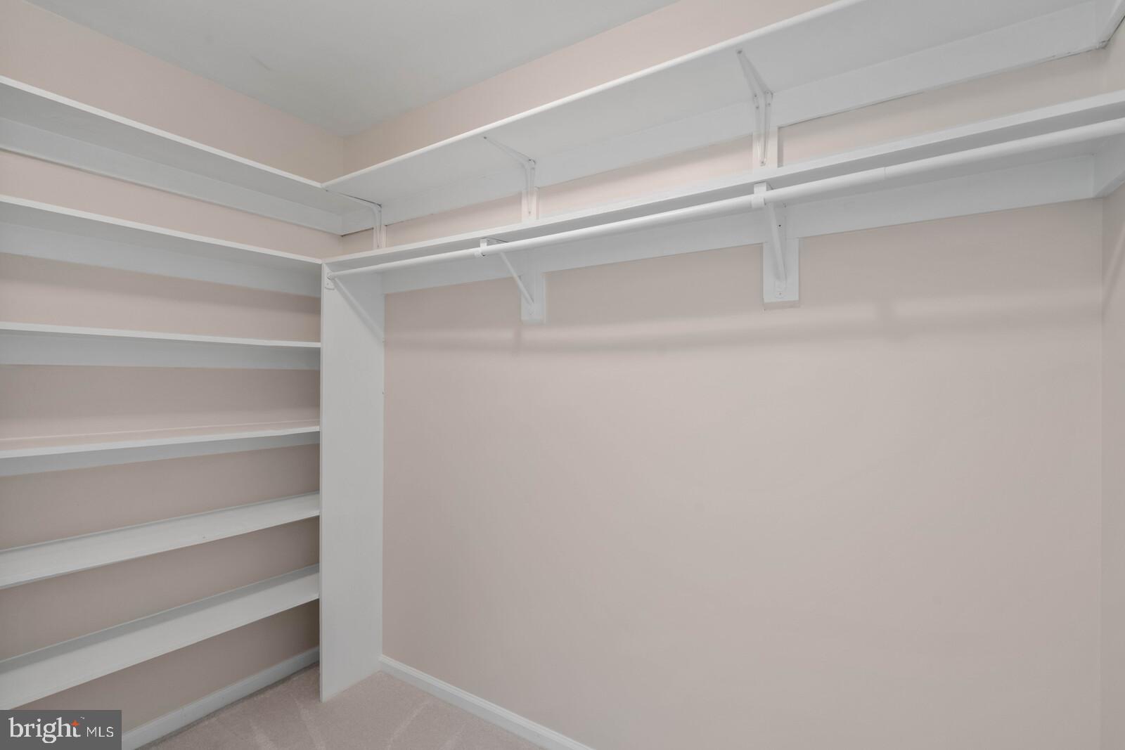 HERITAGE WOODS - Residential