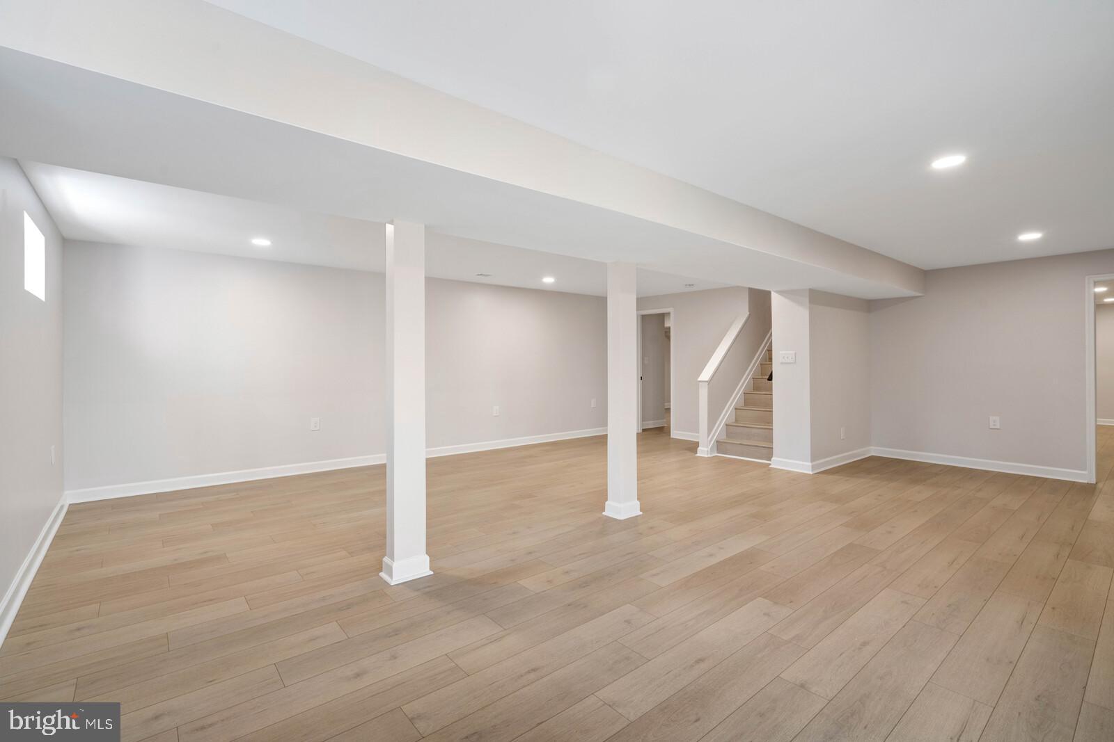 HERITAGE WOODS - Residential