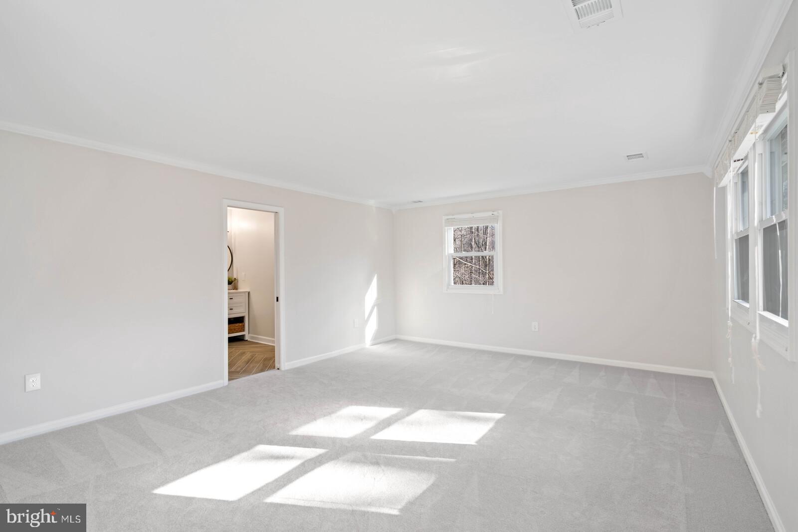 HERITAGE WOODS - Residential