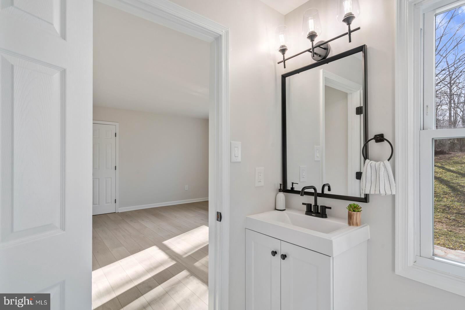 HERITAGE WOODS - Residential