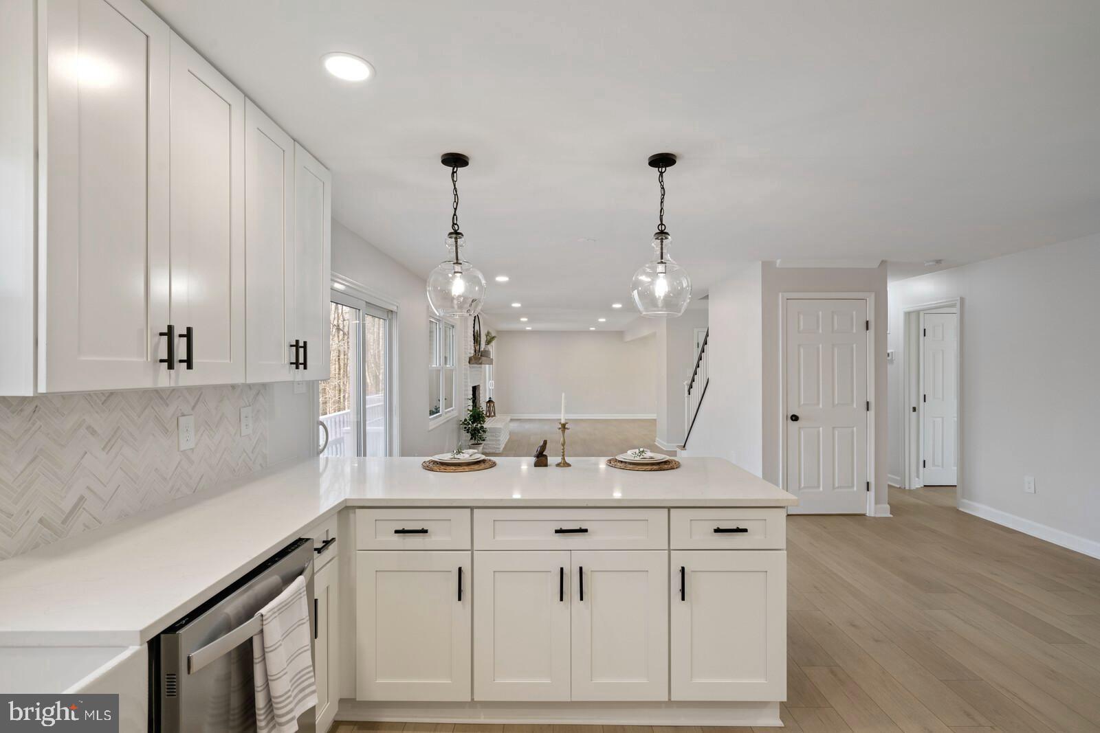 HERITAGE WOODS - Residential