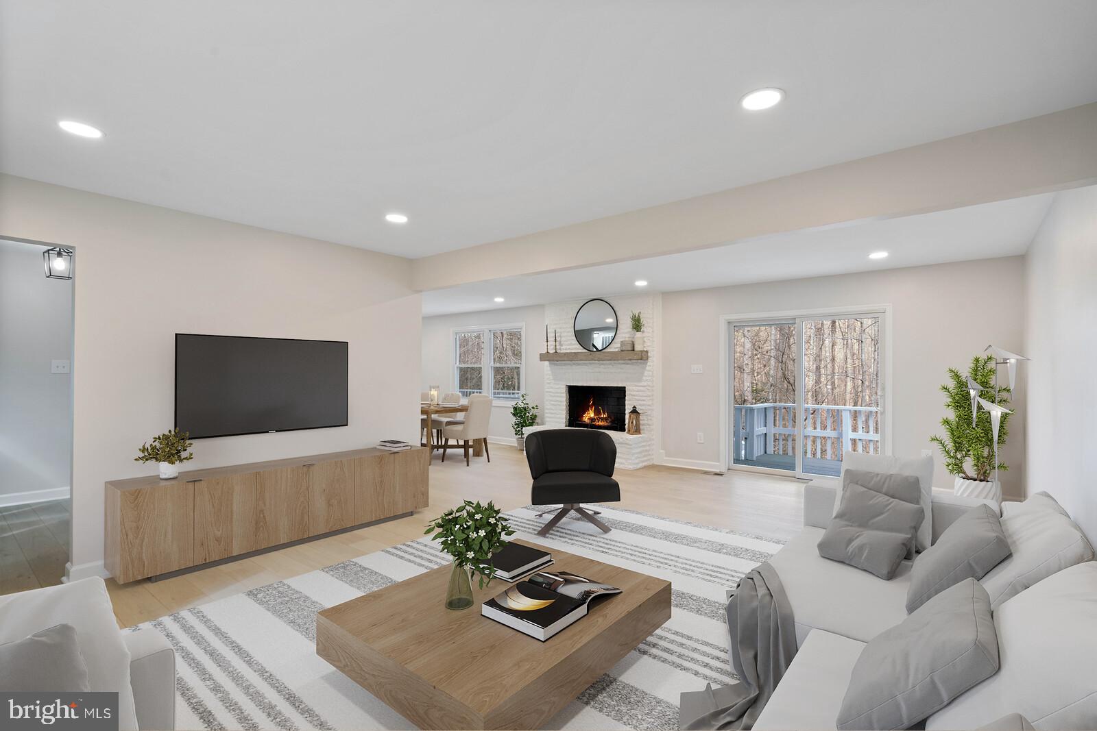 HERITAGE WOODS - Residential