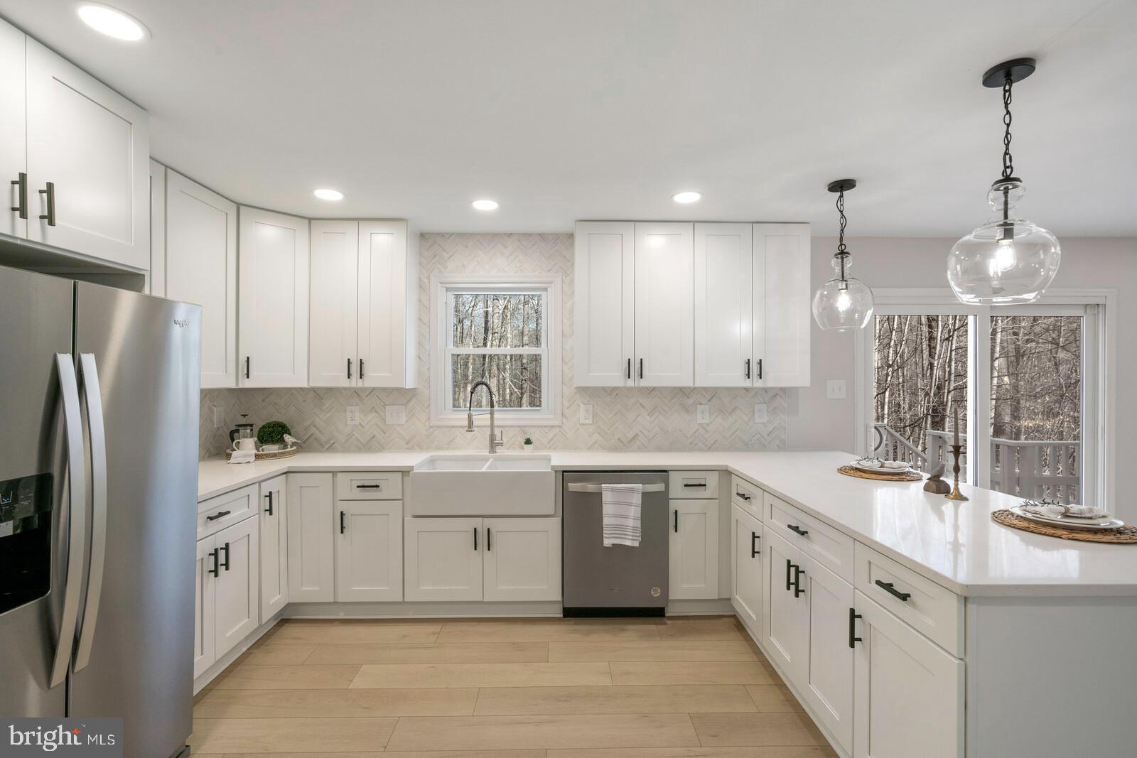 HERITAGE WOODS - Residential