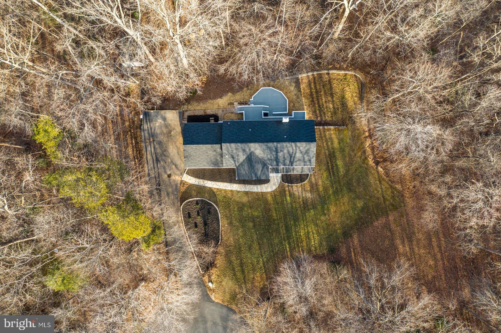 HERITAGE WOODS - Residential