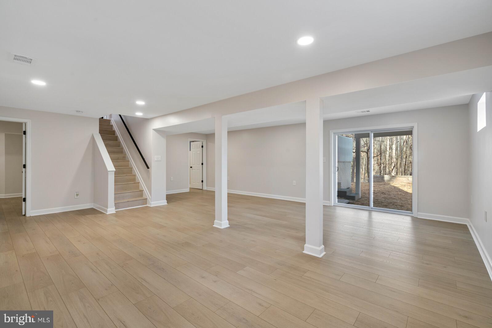 HERITAGE WOODS - Residential