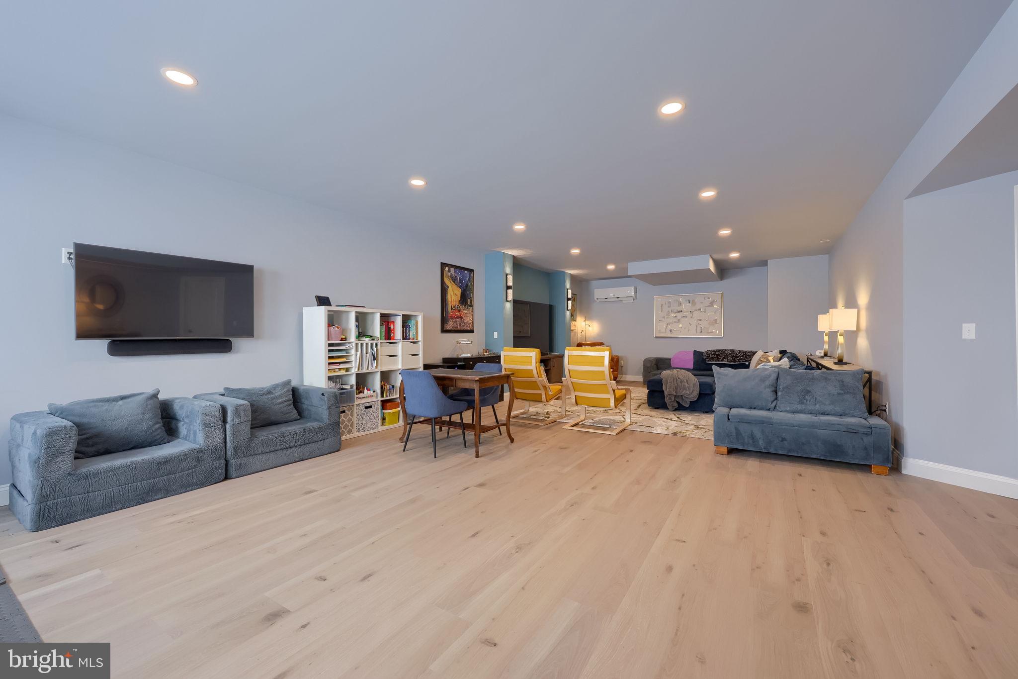 BROOKLAWN - Residential