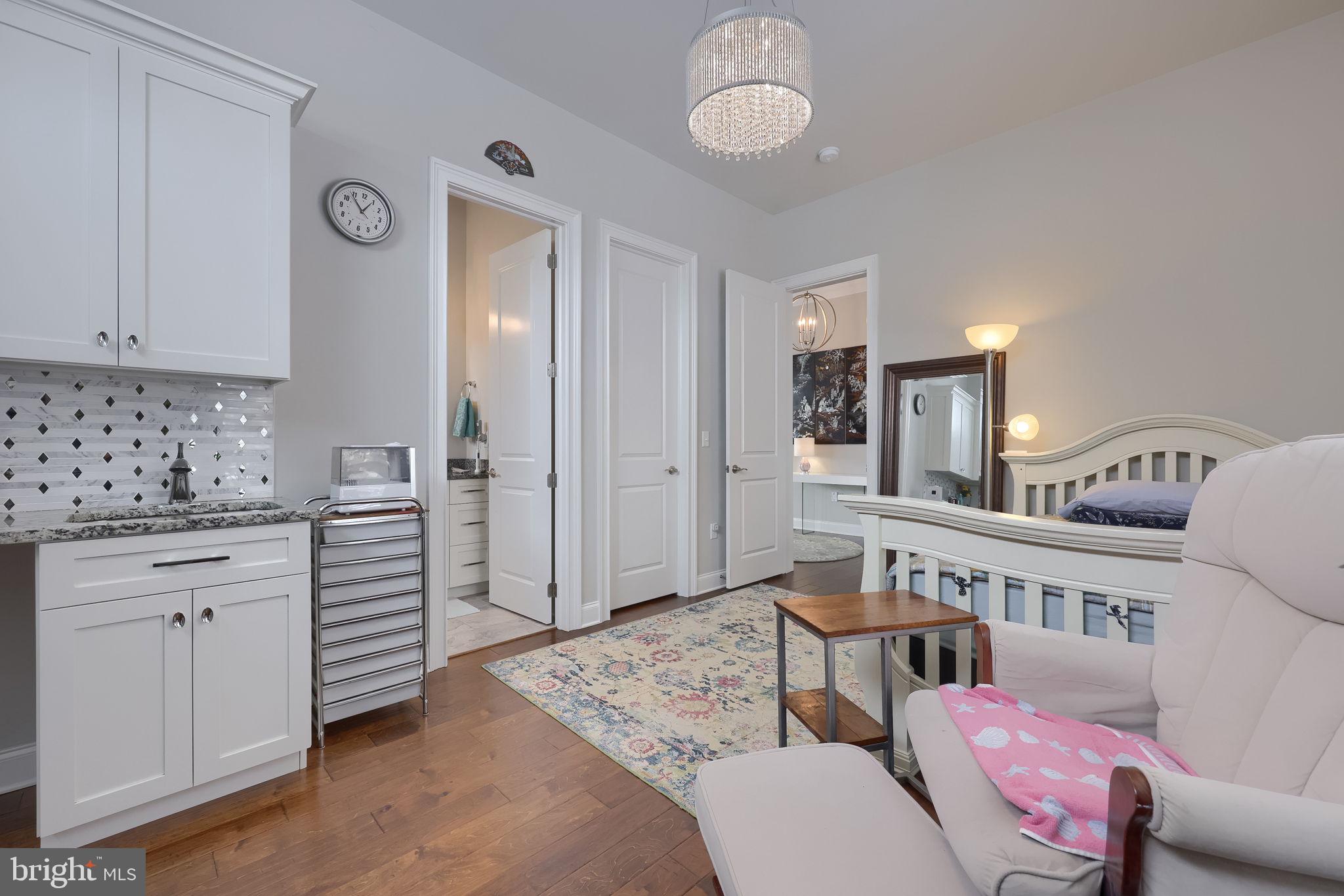 BROOKLAWN - Residential