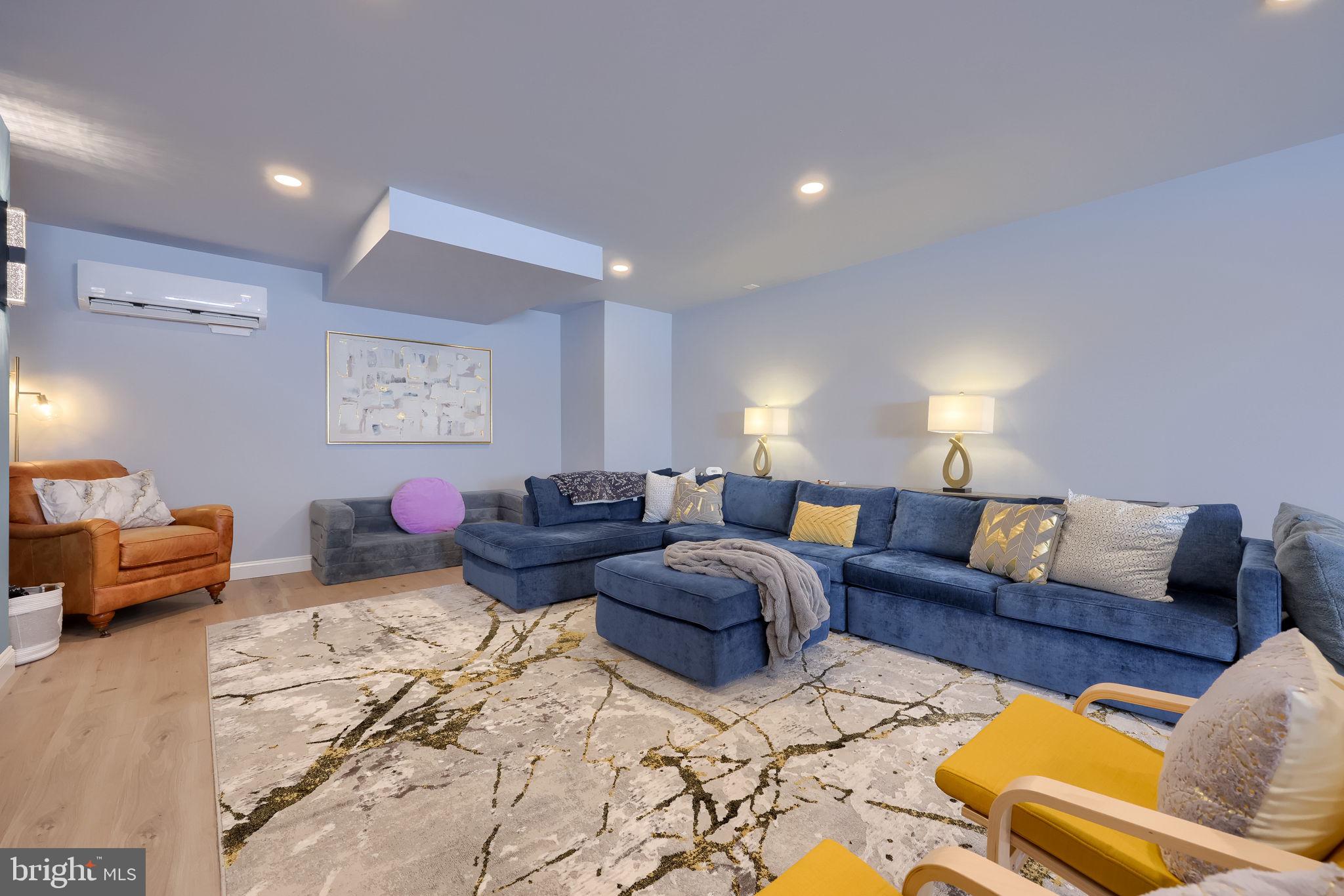 BROOKLAWN - Residential