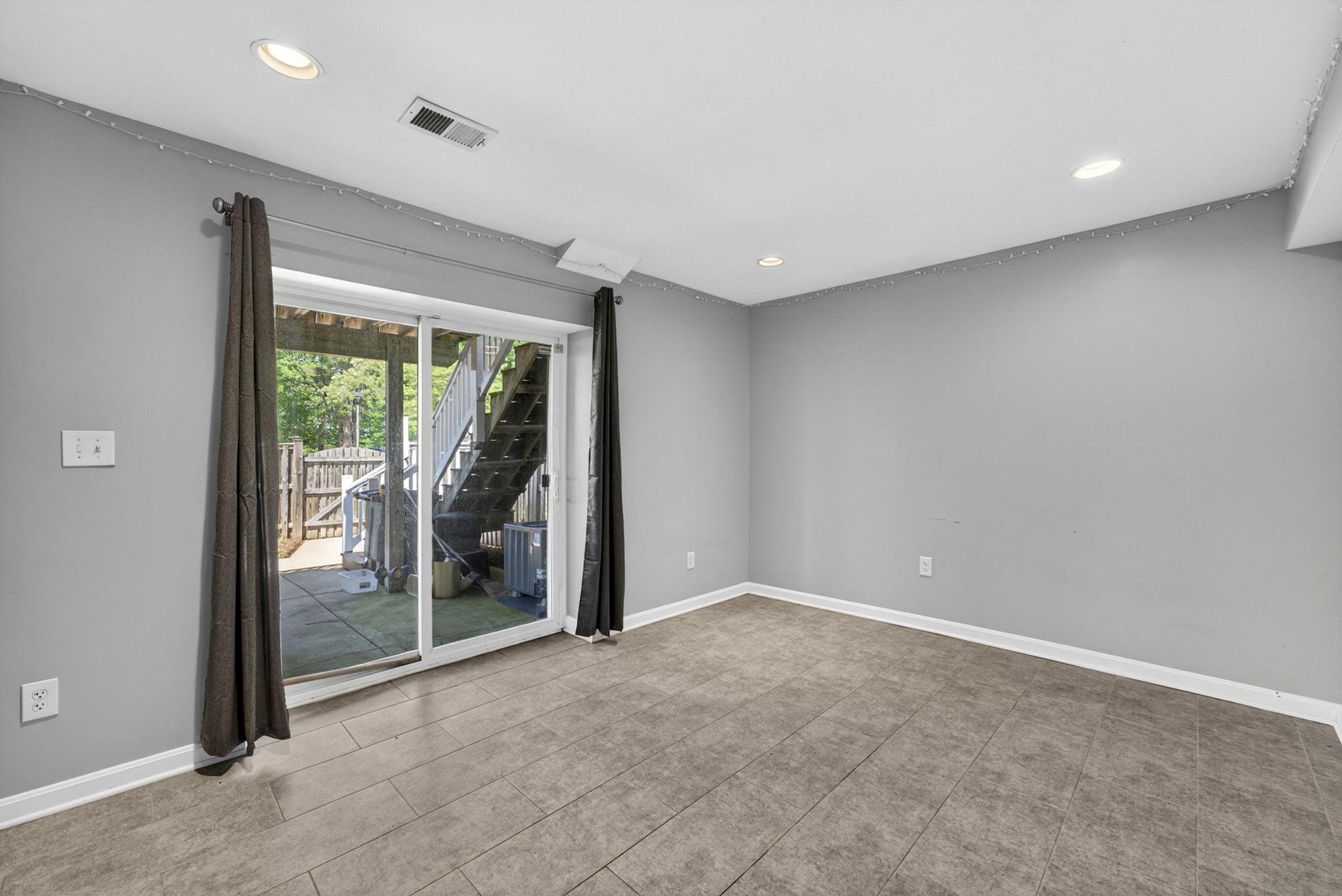 STONERIDGE - Residential
