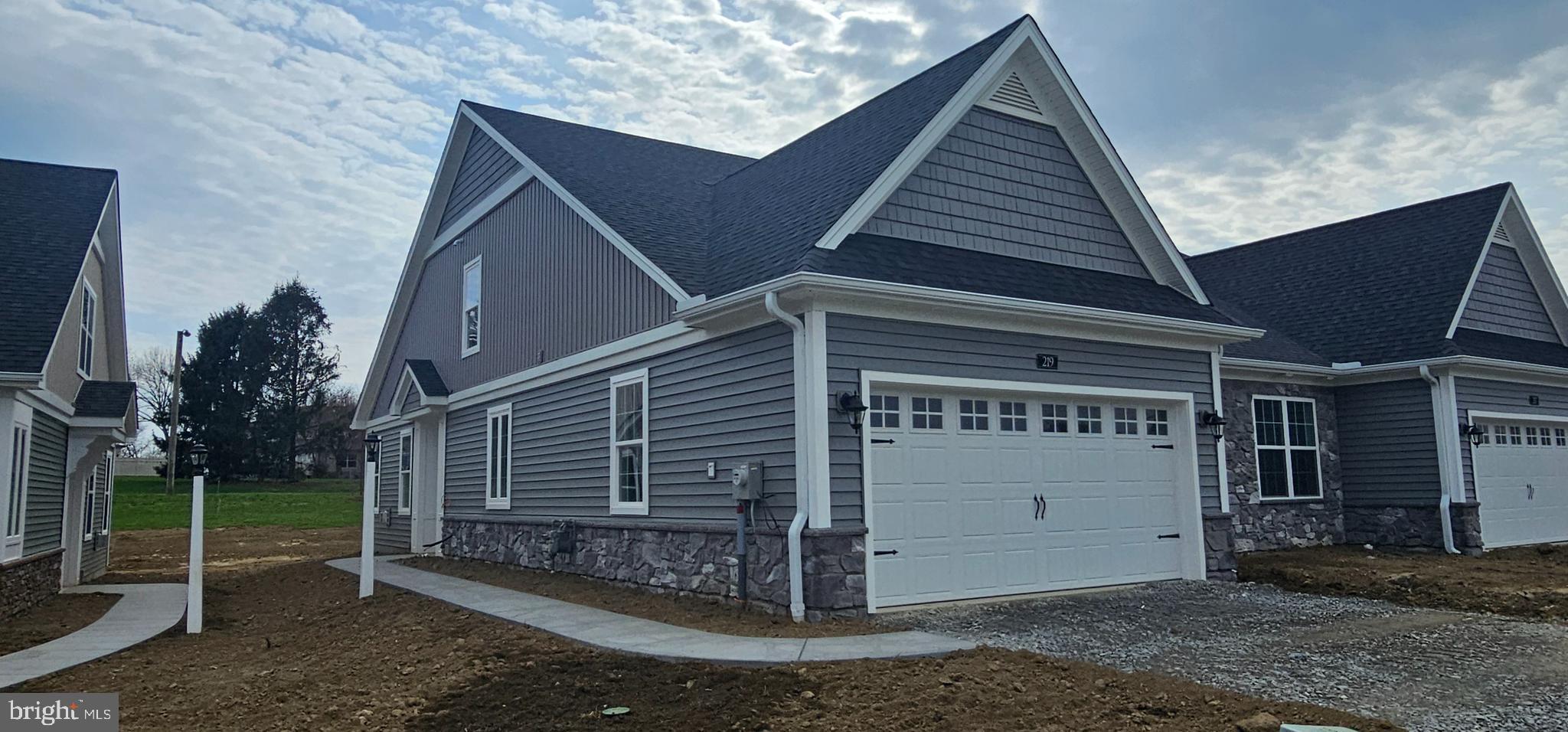 CROSSGATES - Residential