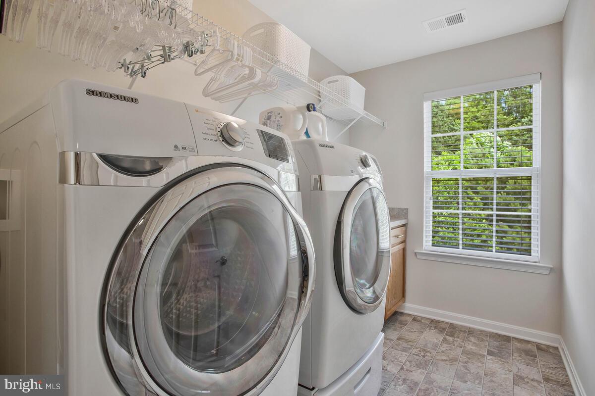 ELIZABETH HILLS - Residential