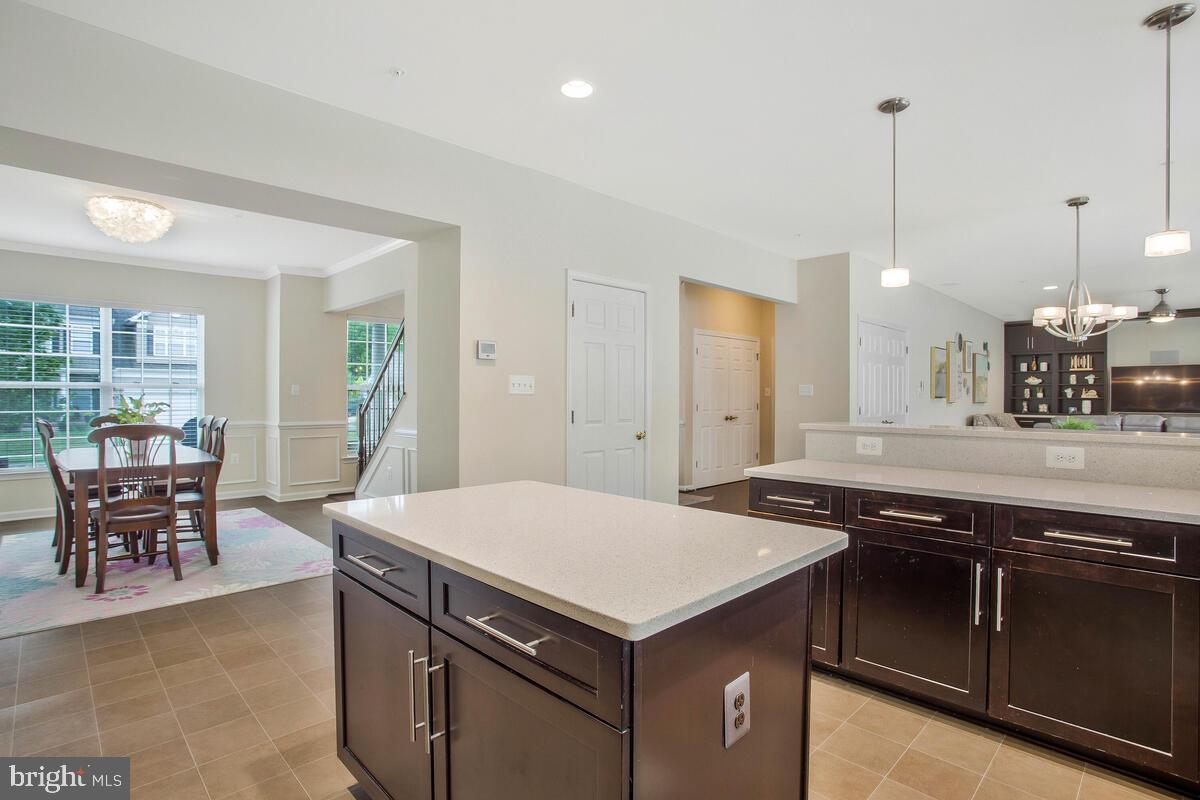 ELIZABETH HILLS - Residential