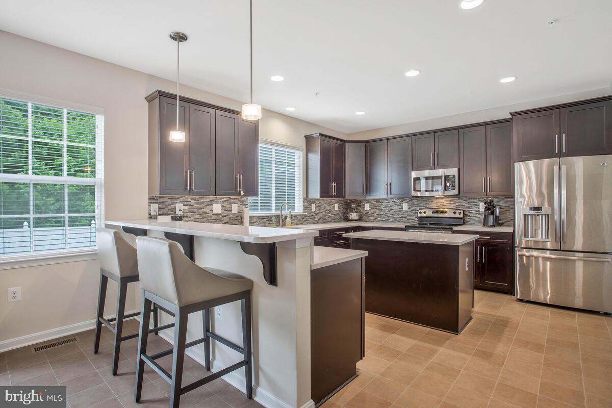 ELIZABETH HILLS - Residential