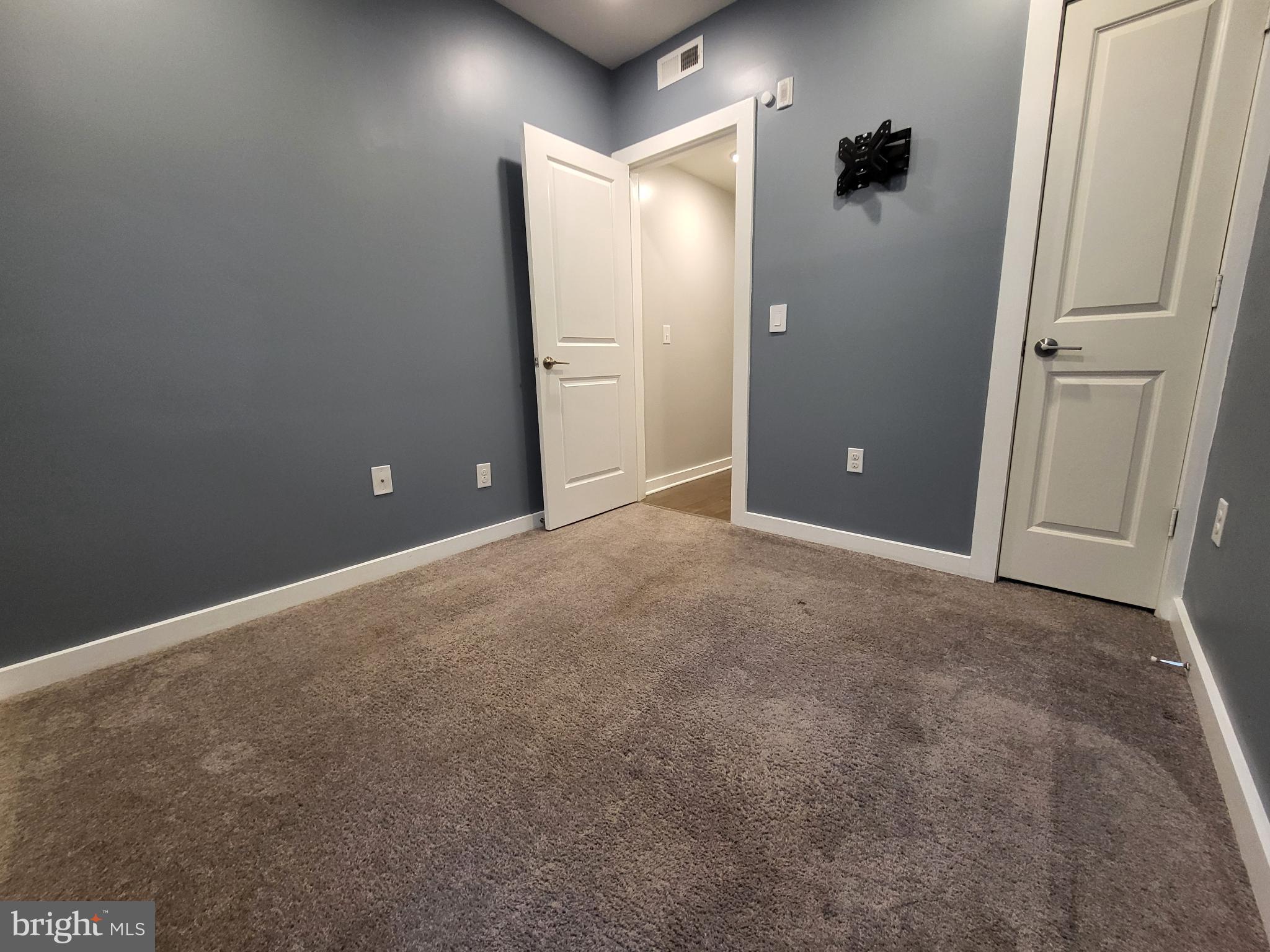 OLDE KENSINGTON - Residential