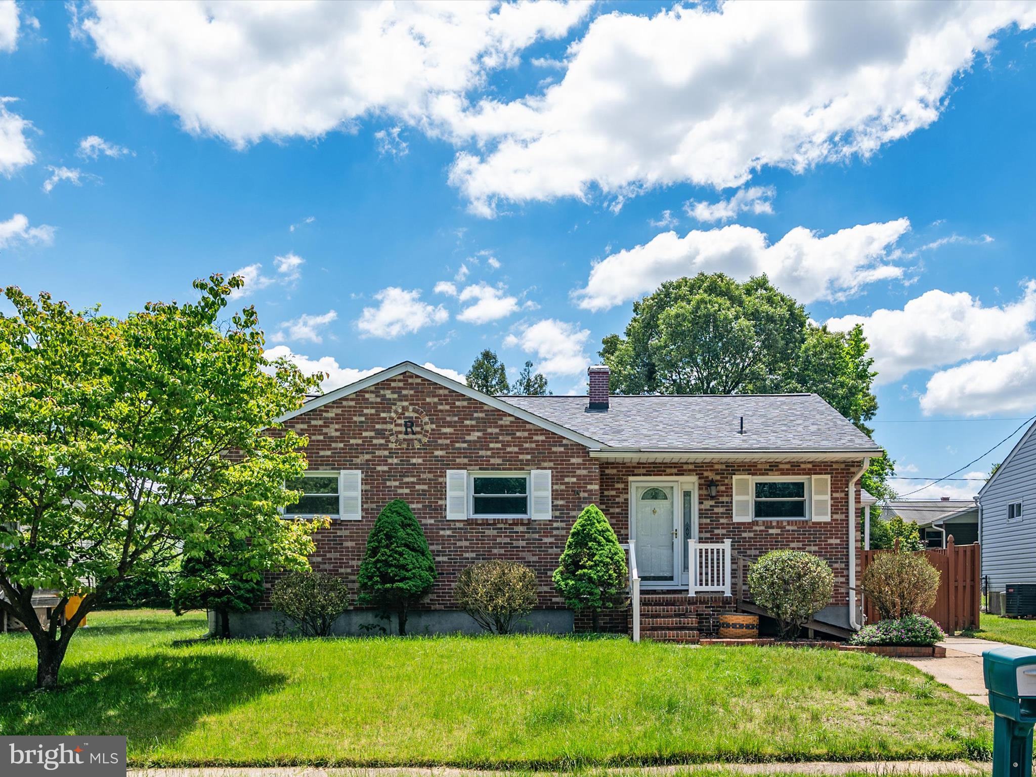 THE HIGHLANDS - Residential