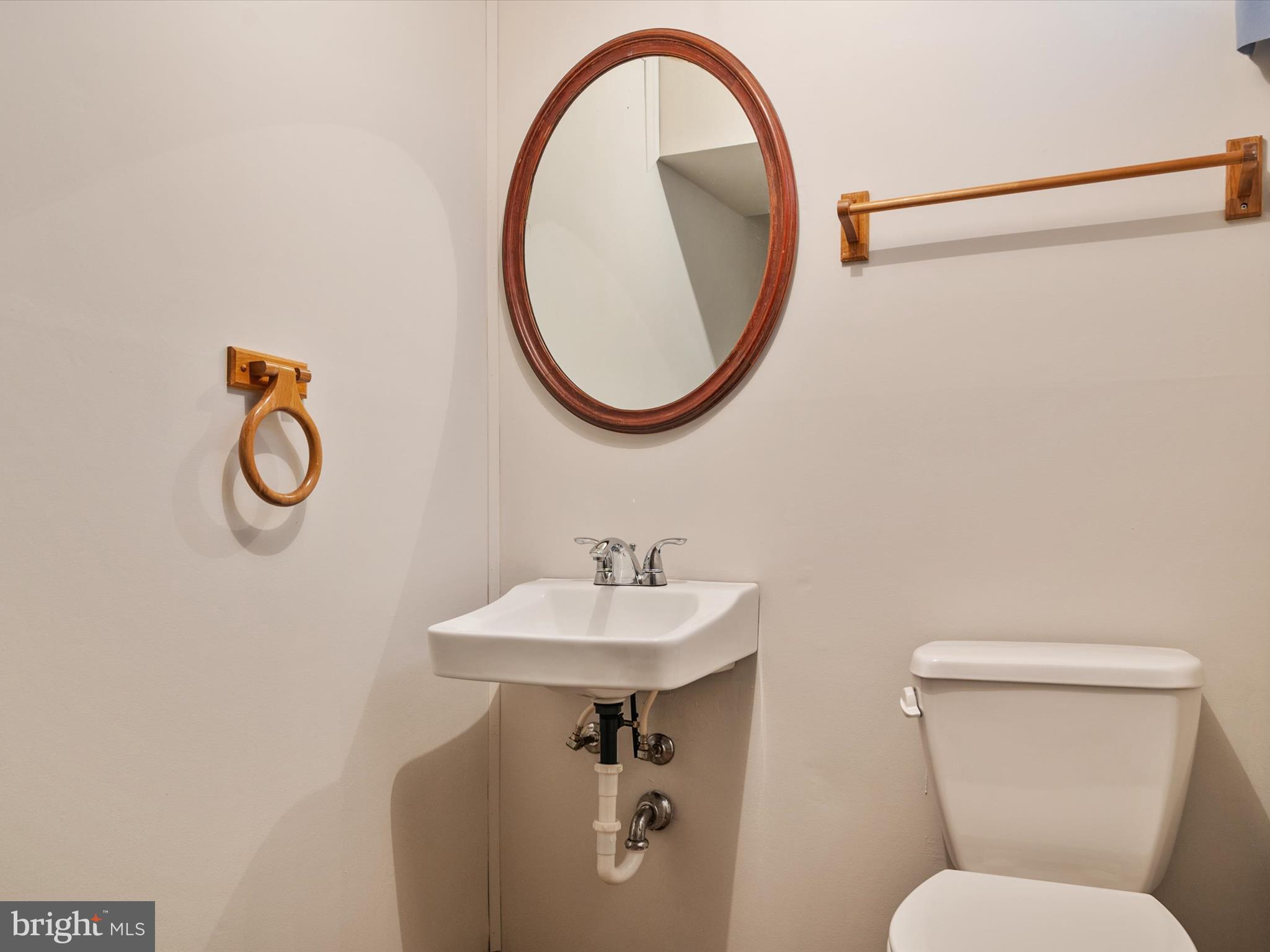 THE HIGHLANDS - Residential