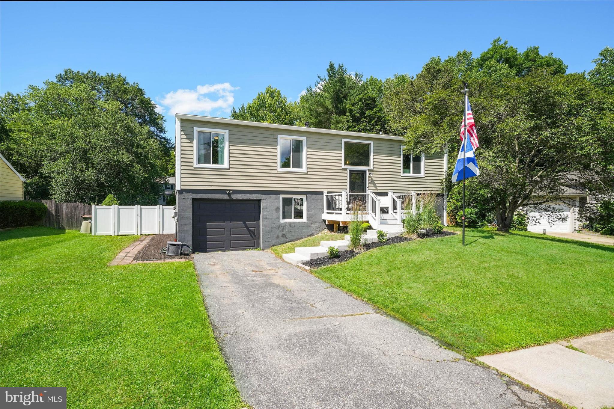 45 N FAWN DRIVE
