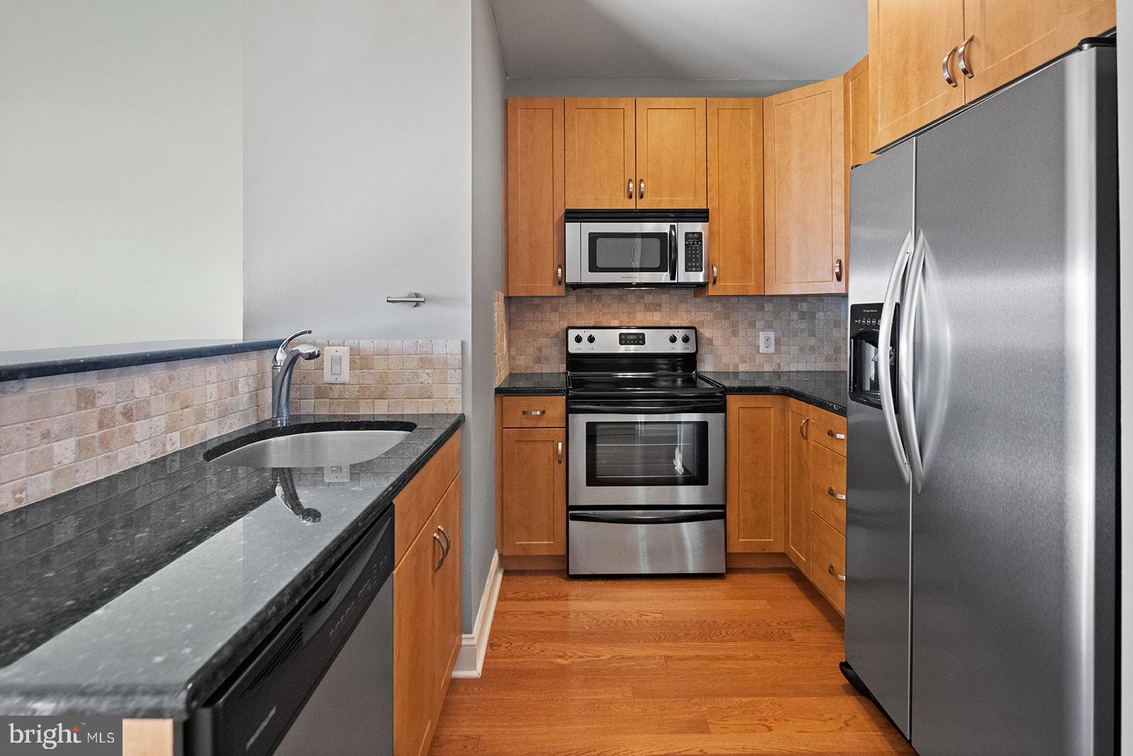 1100 S BROAD STREET 404C & #212P