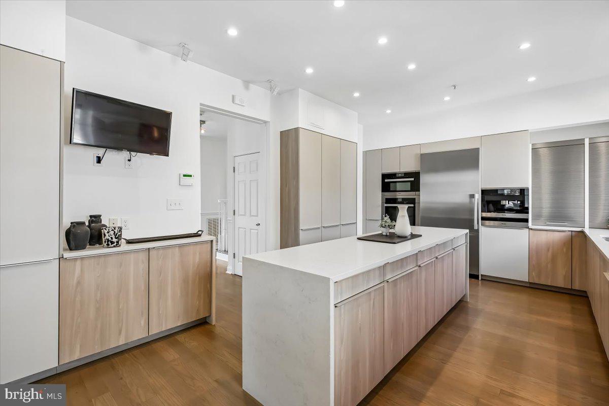 GLENBROOK VILLAGE - Residential