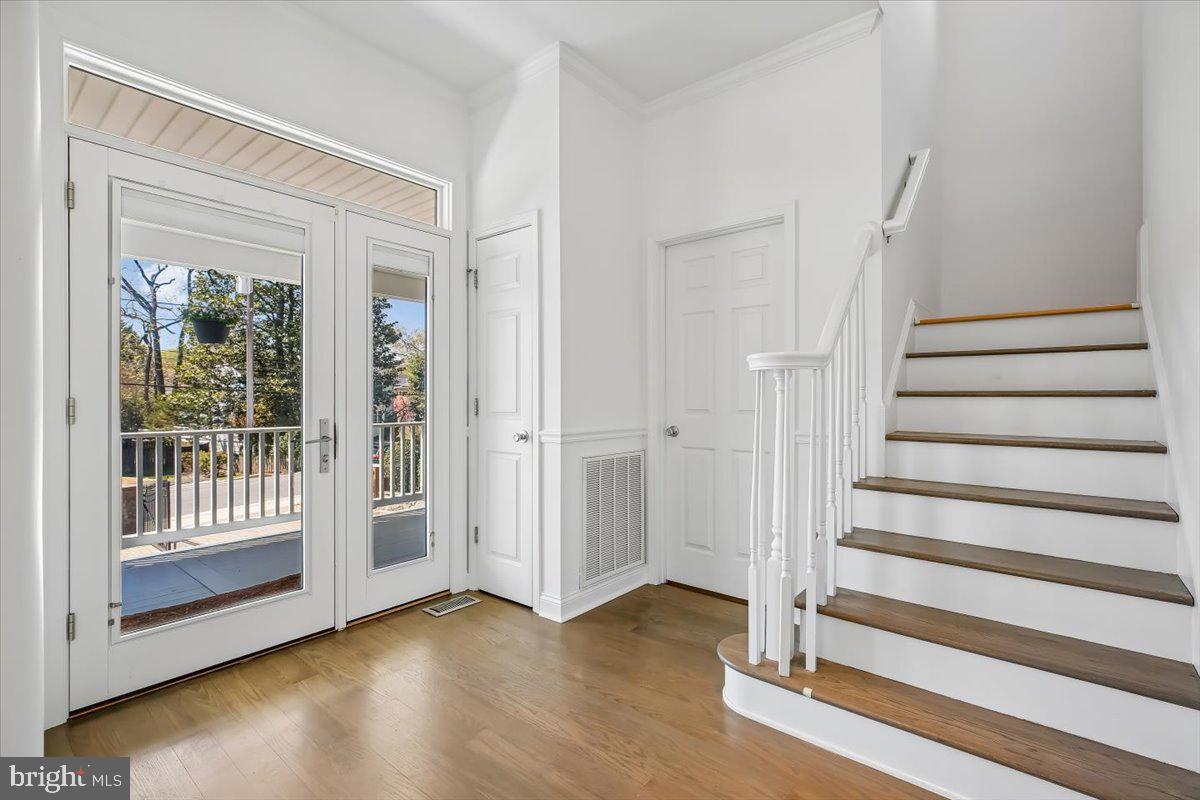 GLENBROOK VILLAGE - Residential