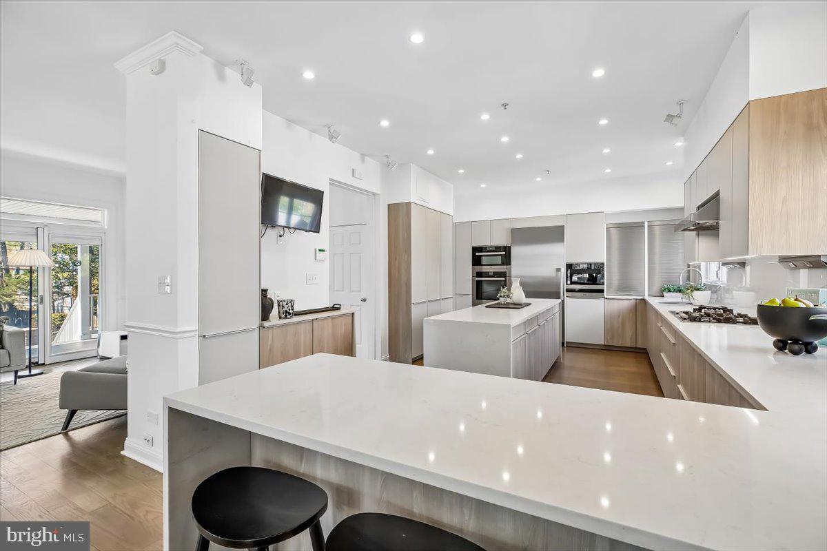 GLENBROOK VILLAGE - Residential