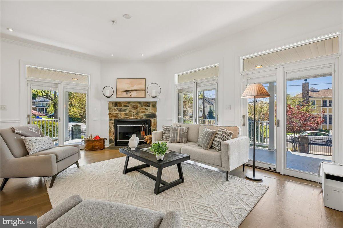 GLENBROOK VILLAGE - Residential