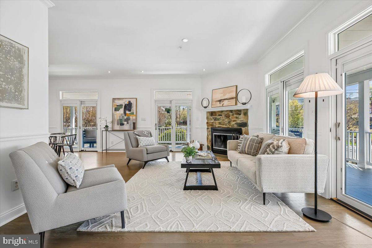 GLENBROOK VILLAGE - Residential