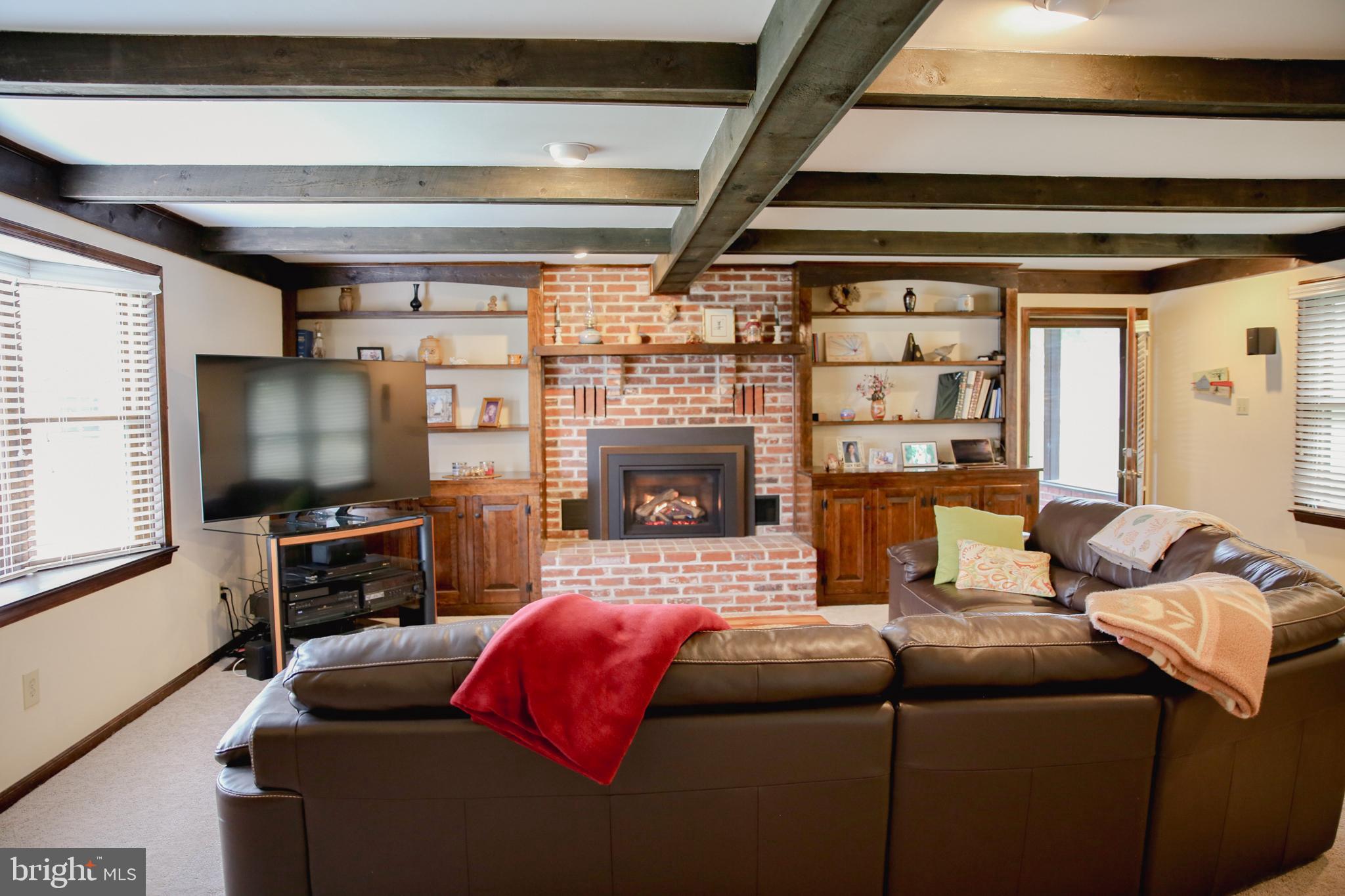 HOLLAND FARMS - Residential