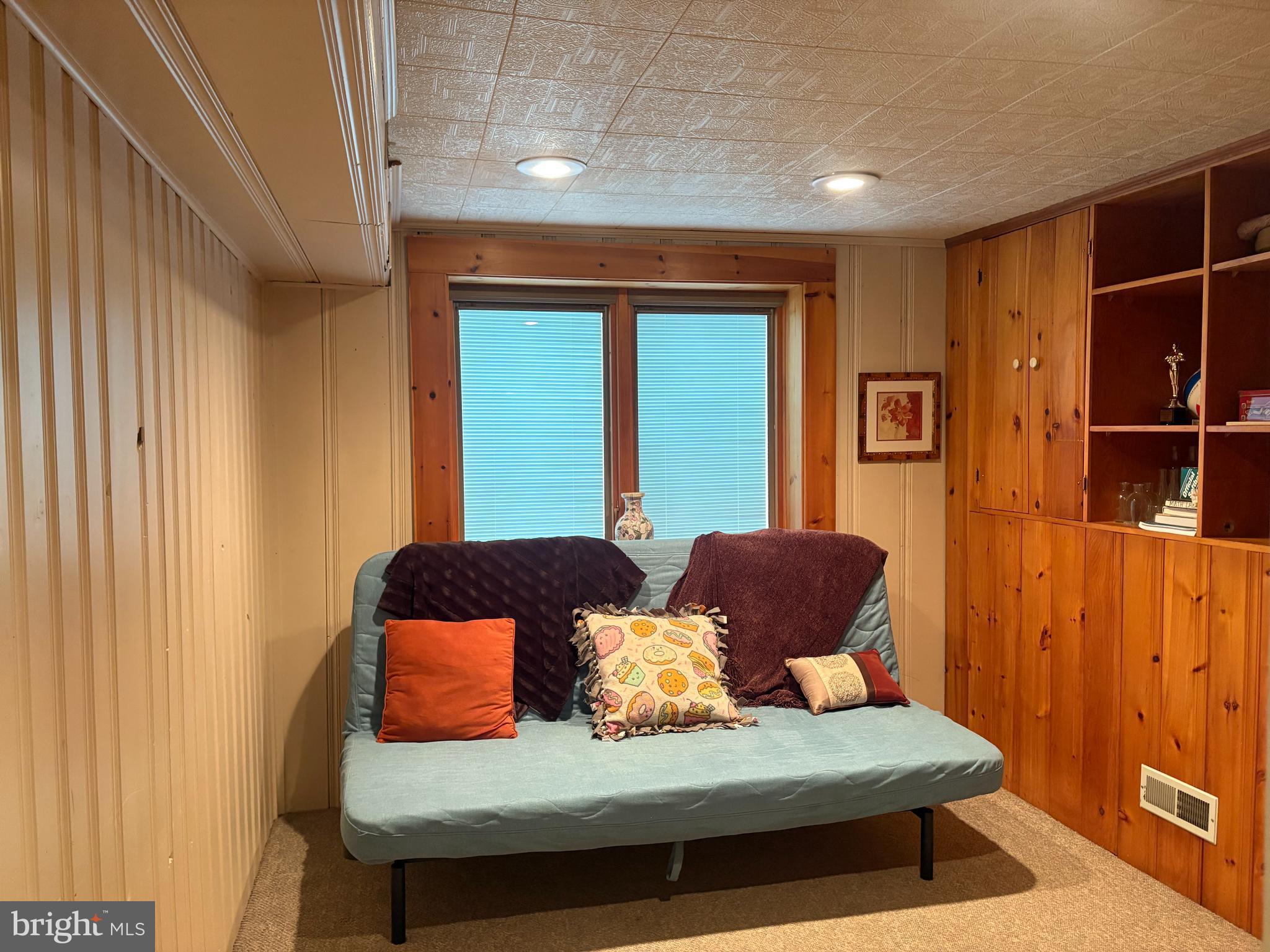 HOLLAND FARMS - Residential