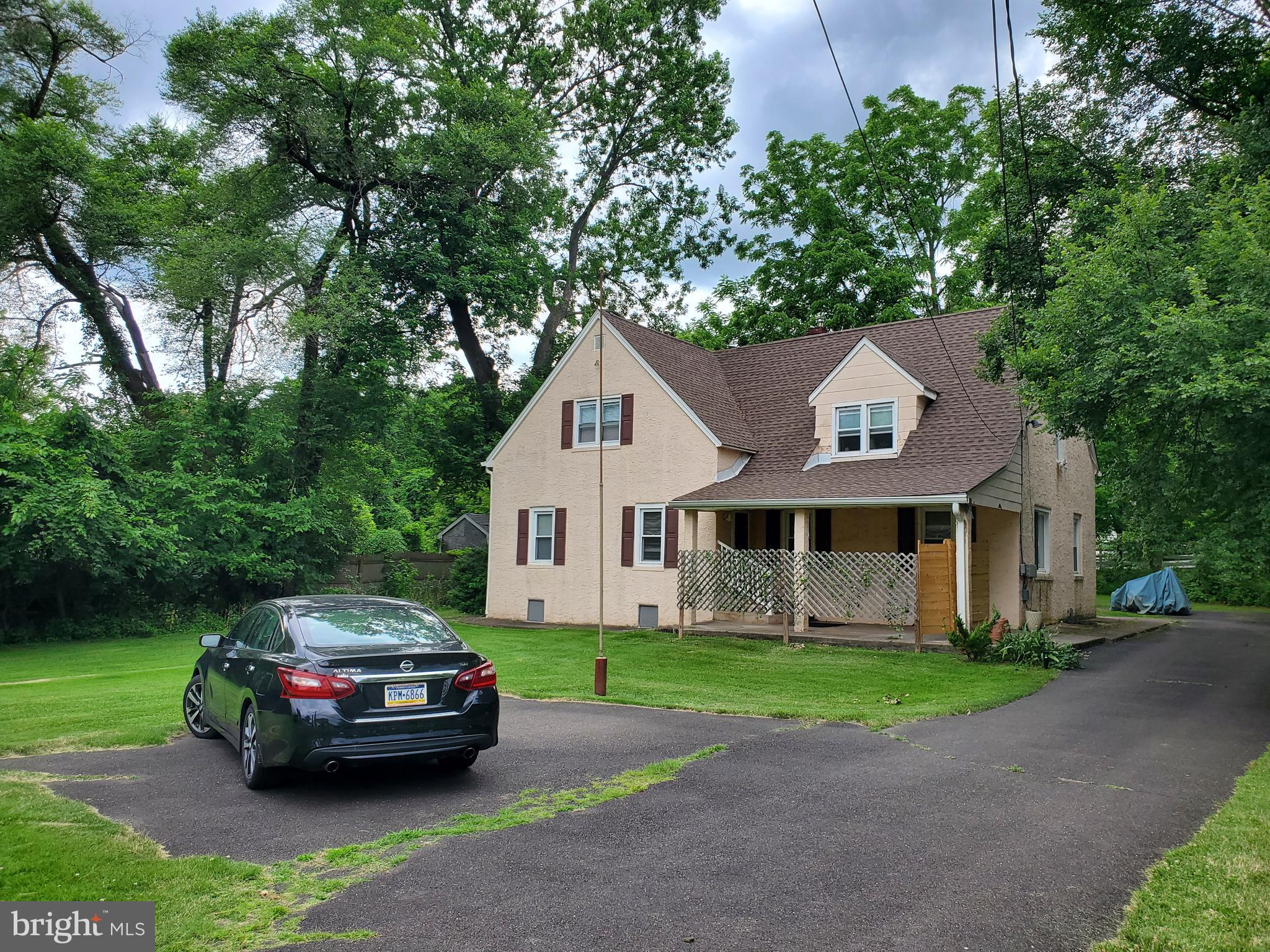 Charming 2nd floor apartment in the Neshaminy School District. It is surrounded by lawn and trees. There is a decorative firepit in the yard. The bathroom was remodeled recently. There are 2 bedrooms with closets that extend almost corner to corner of the room. Tenants share the water/sewer and hot water bill based on the number of people but all other utilities are metered separately and paid by the tenant. There are two sets of laundry machines in a common area just off the side entrance.