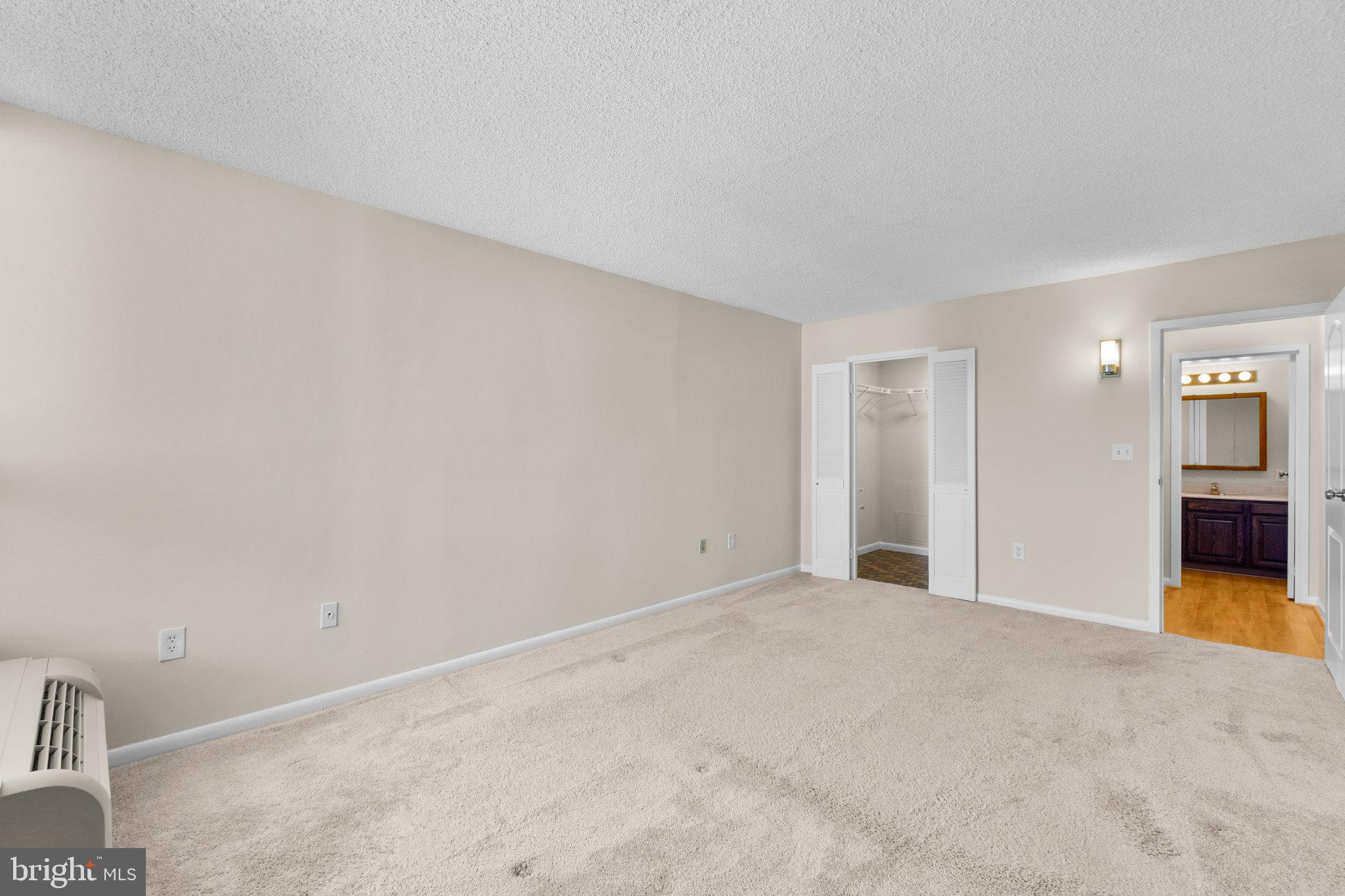 RIDGELY TOWSON CENTER - Residential