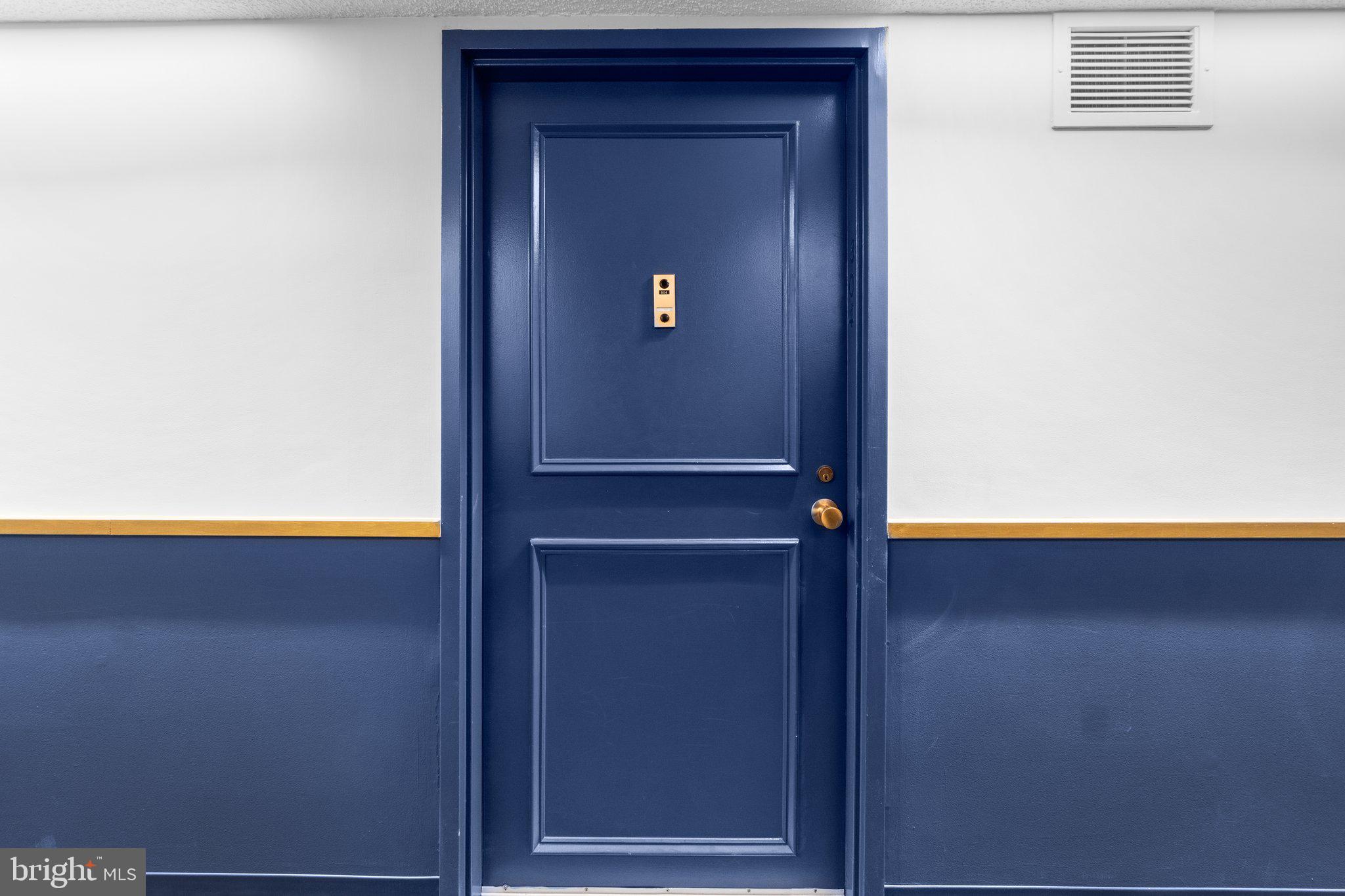 RIDGELY TOWSON CENTER - Residential