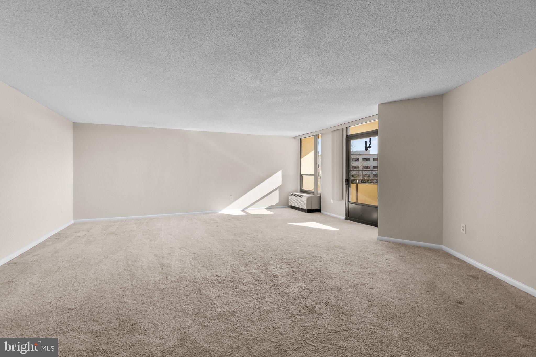 RIDGELY TOWSON CENTER - Residential