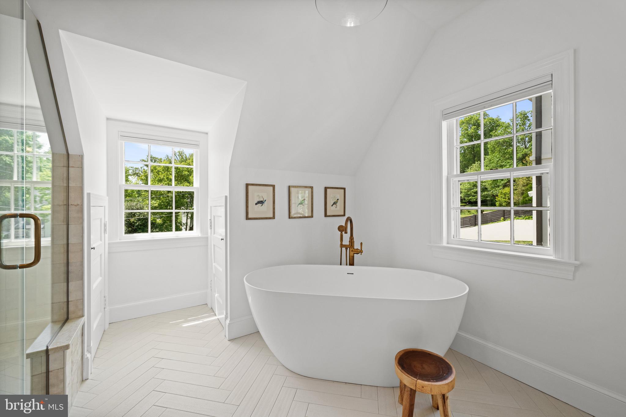 ROLLINGWOOD - Residential