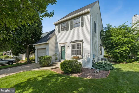 5 McCarty Court, Sterling, VA 20165 - #: VALO2100520