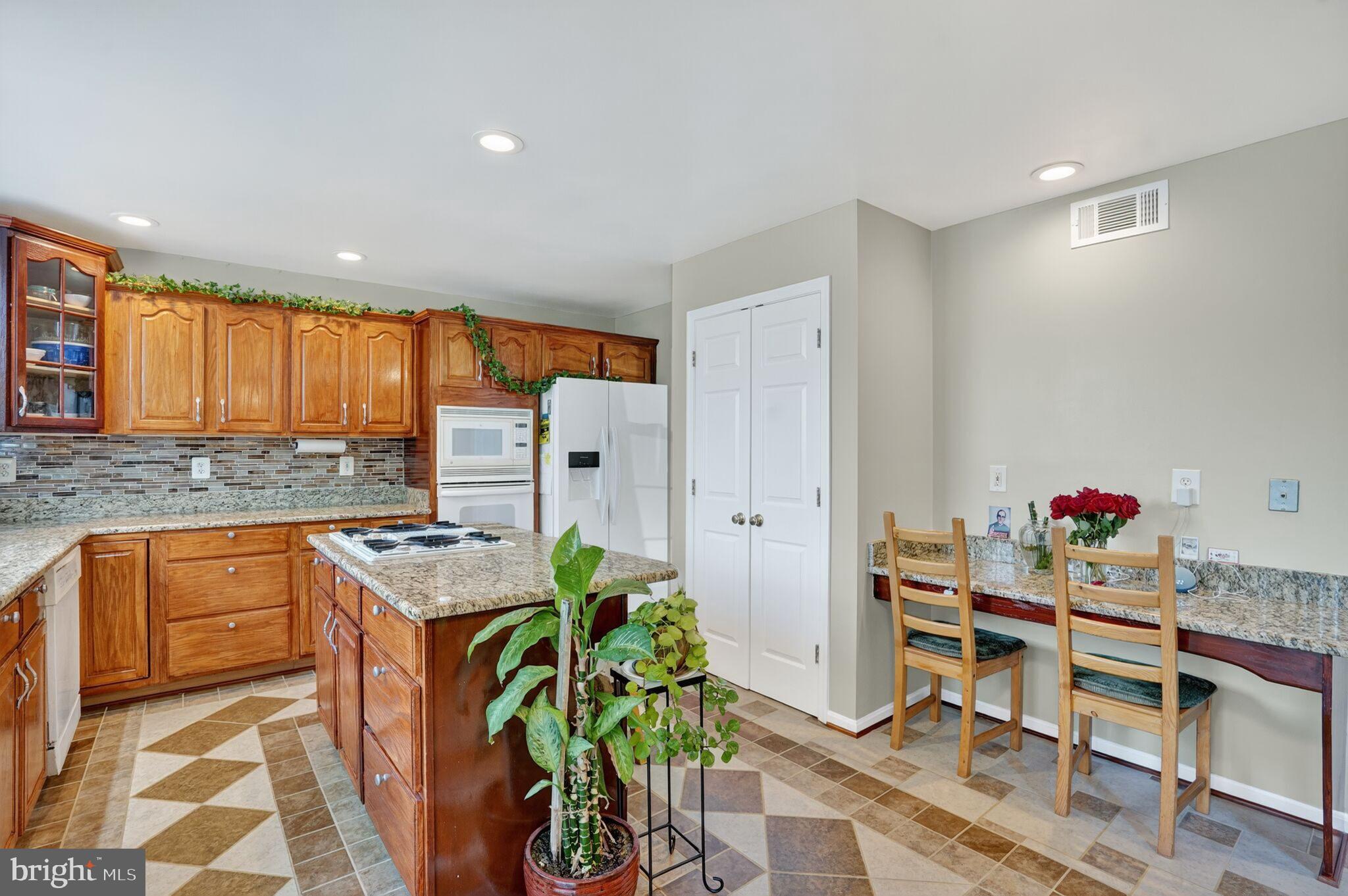 9225 STEPHANIE STREET