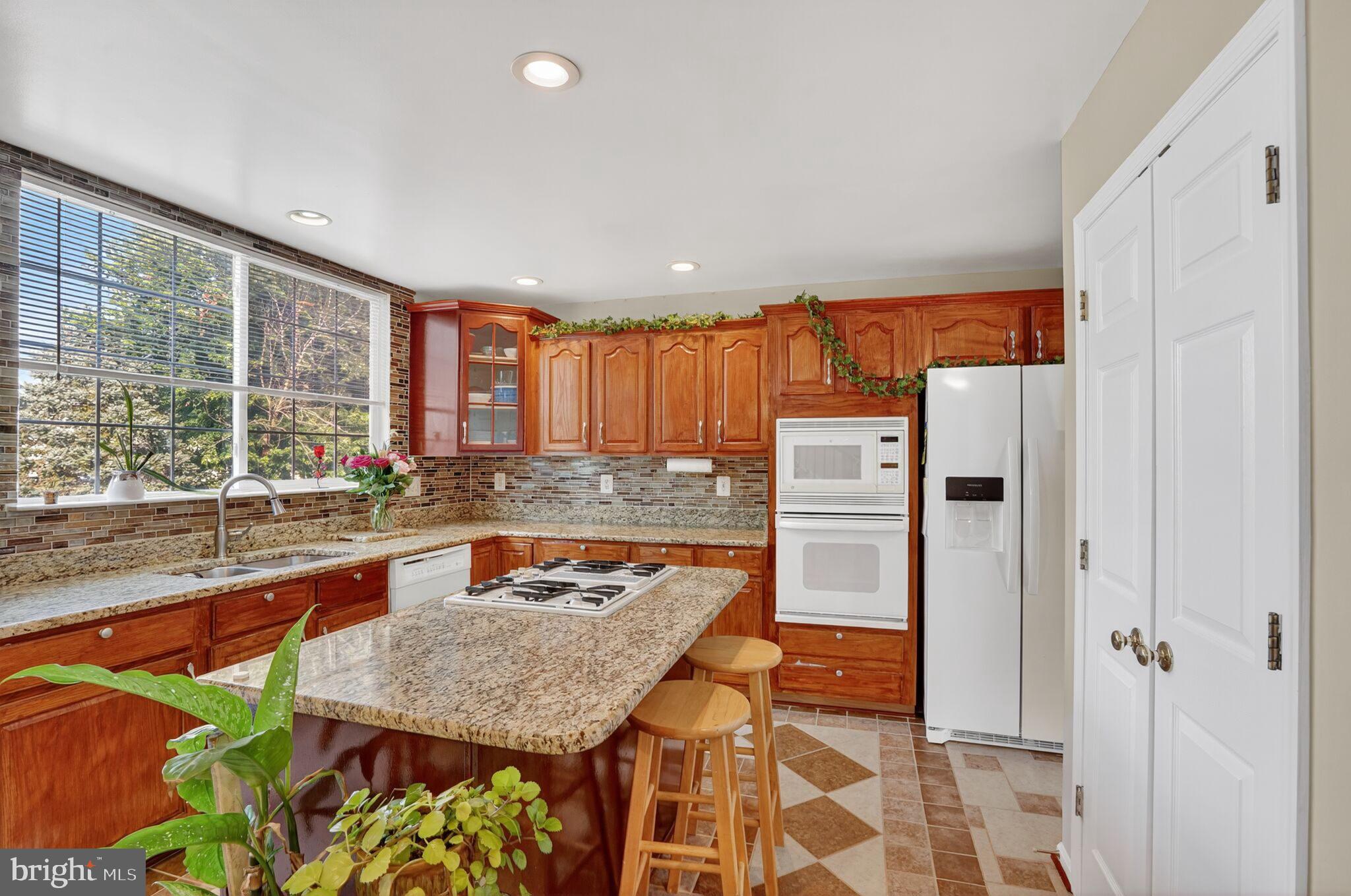 9225 STEPHANIE STREET