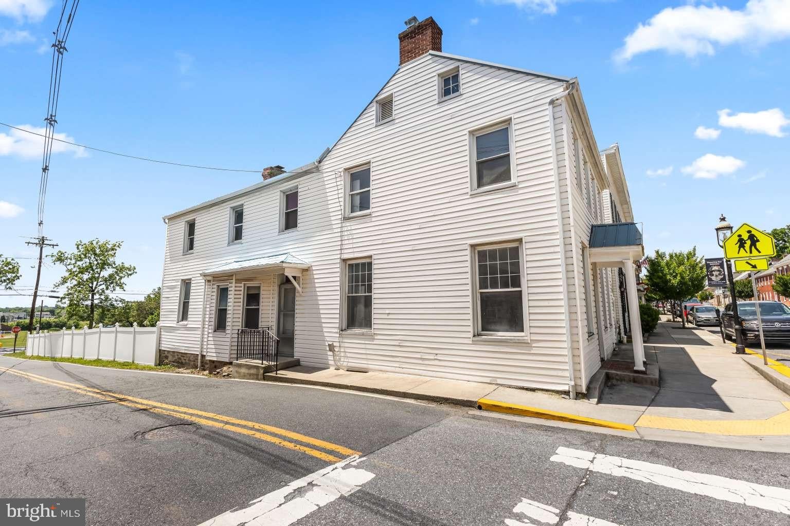 201 W MAIN STREET