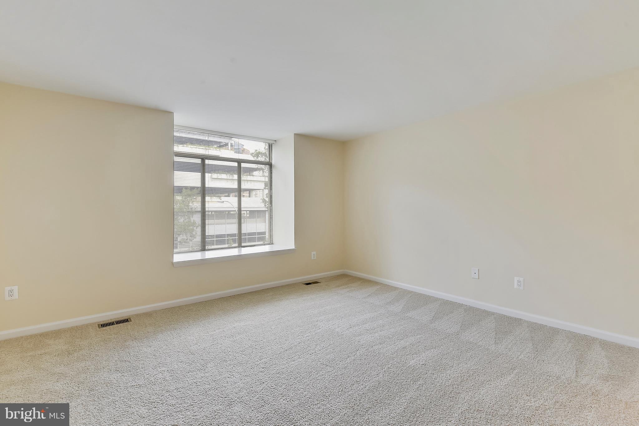 SOUTHAMPTON - Residential