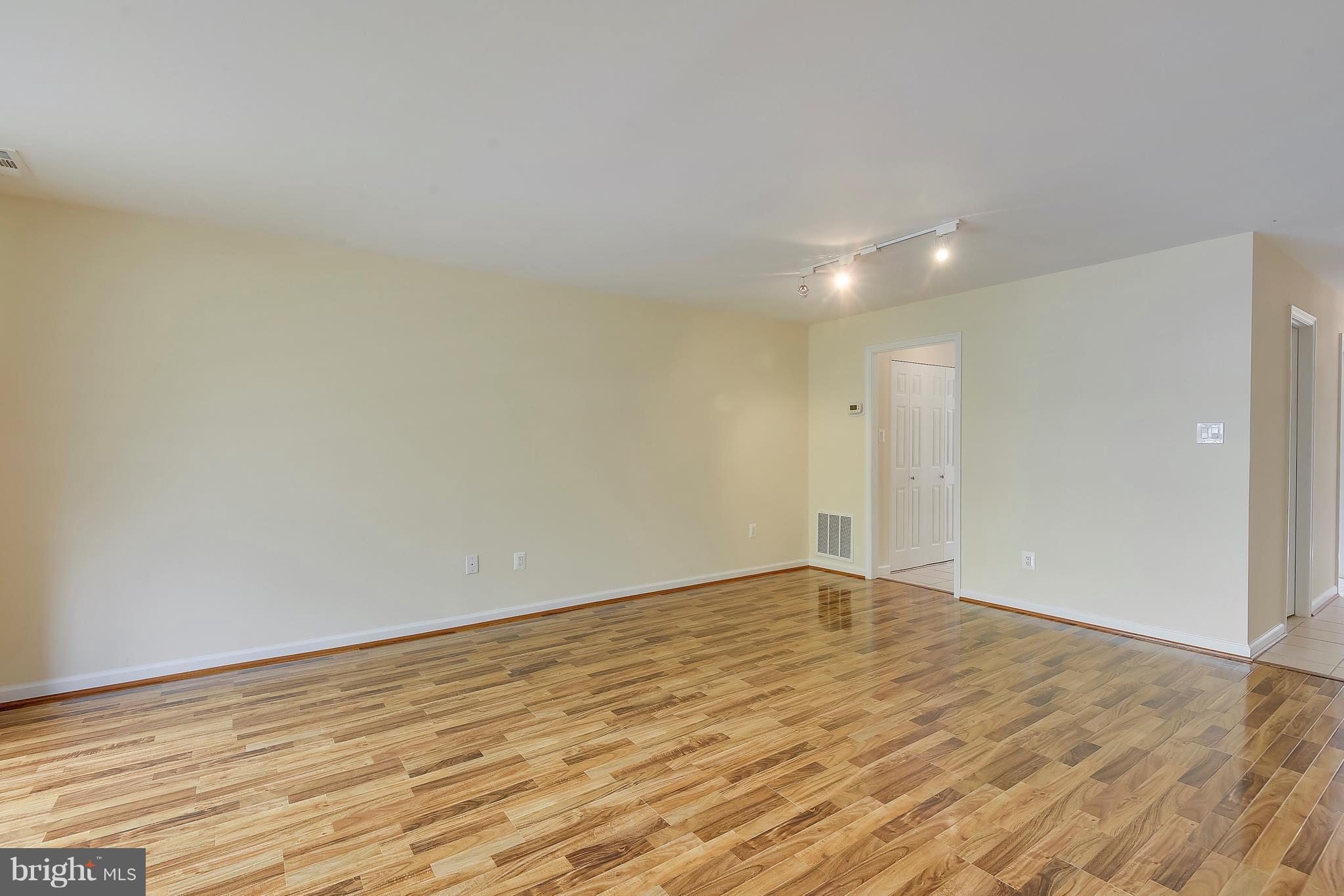 SOUTHAMPTON - Residential