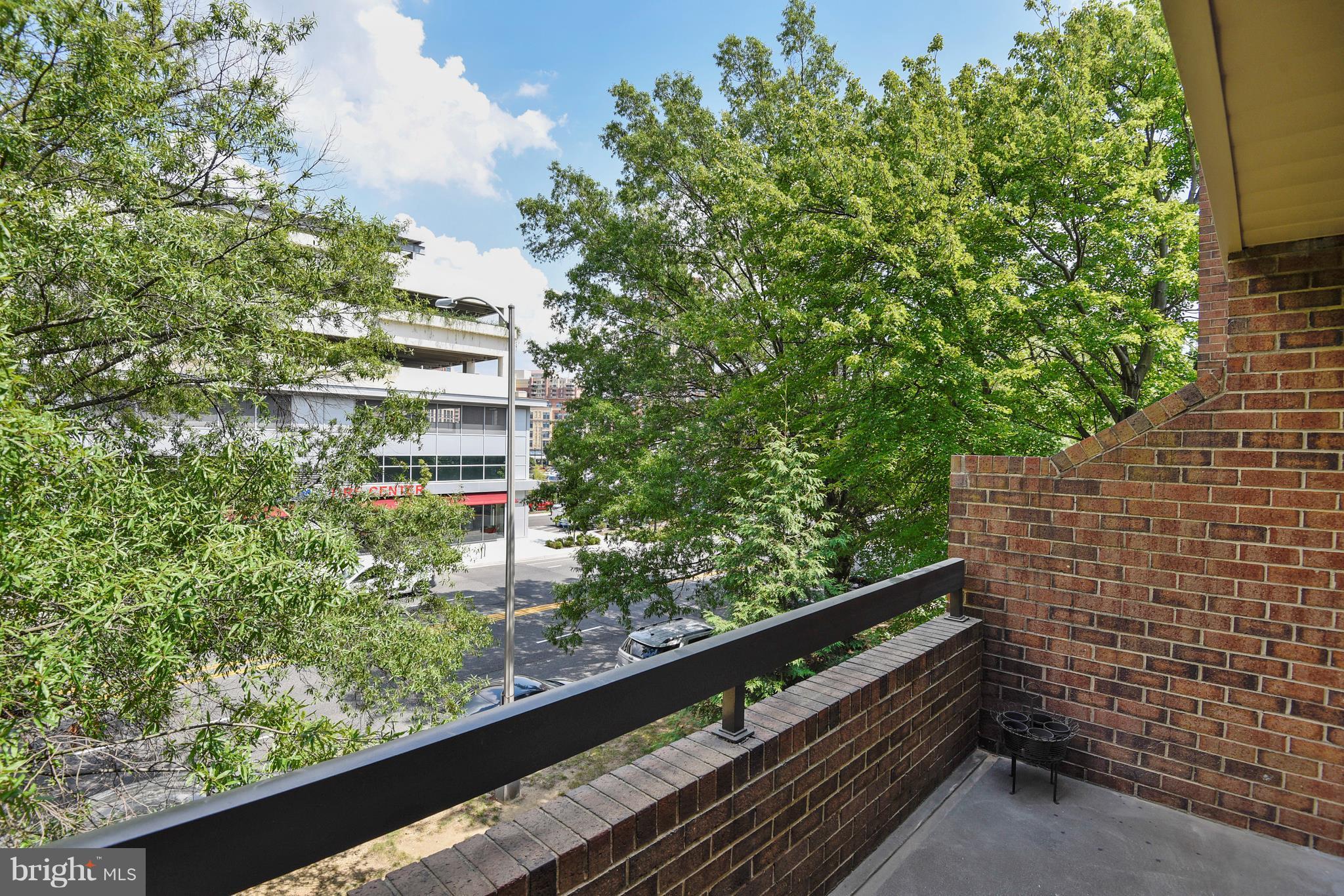 SOUTHAMPTON - Residential