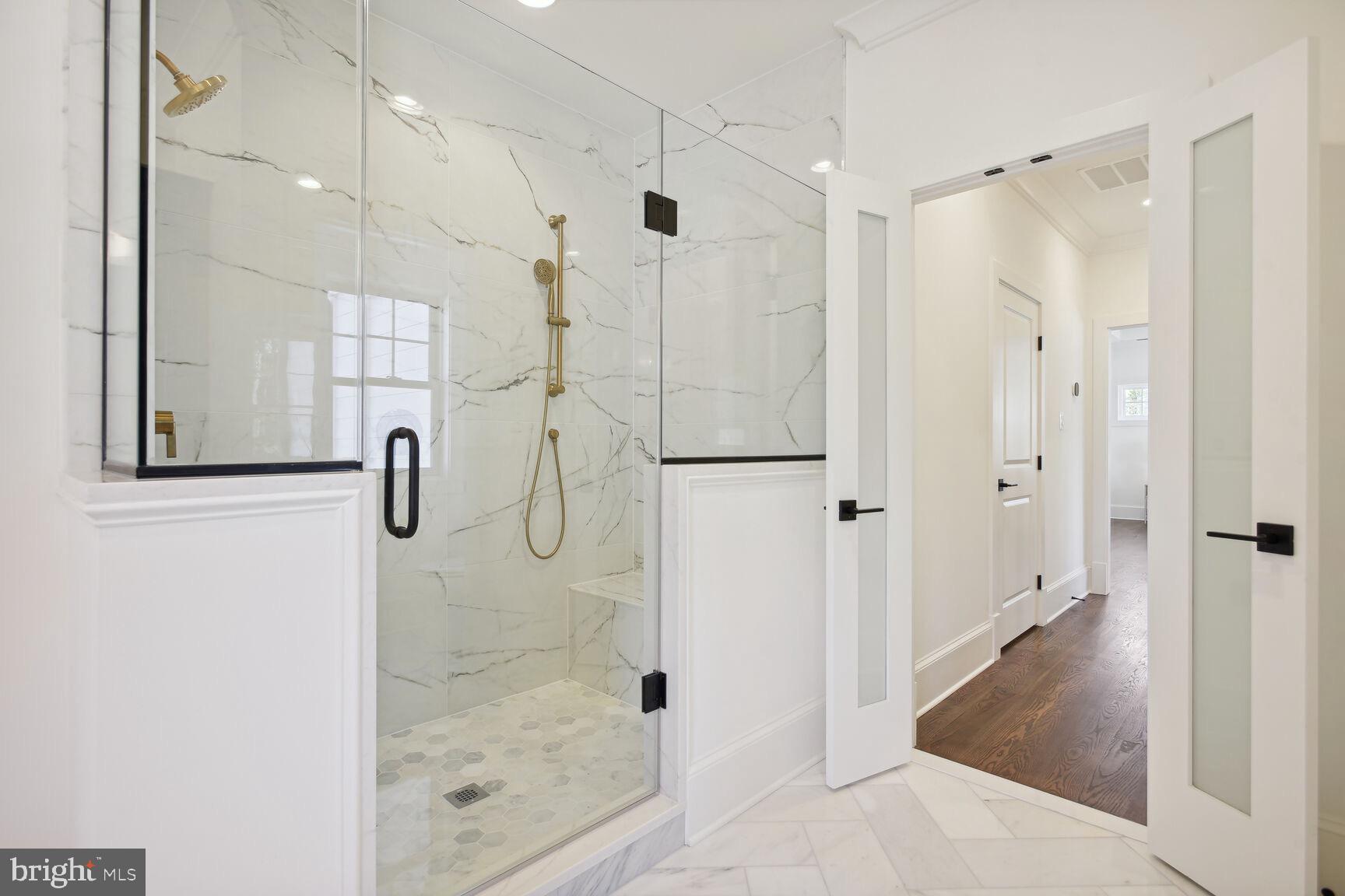 PINEVIEW - Residential