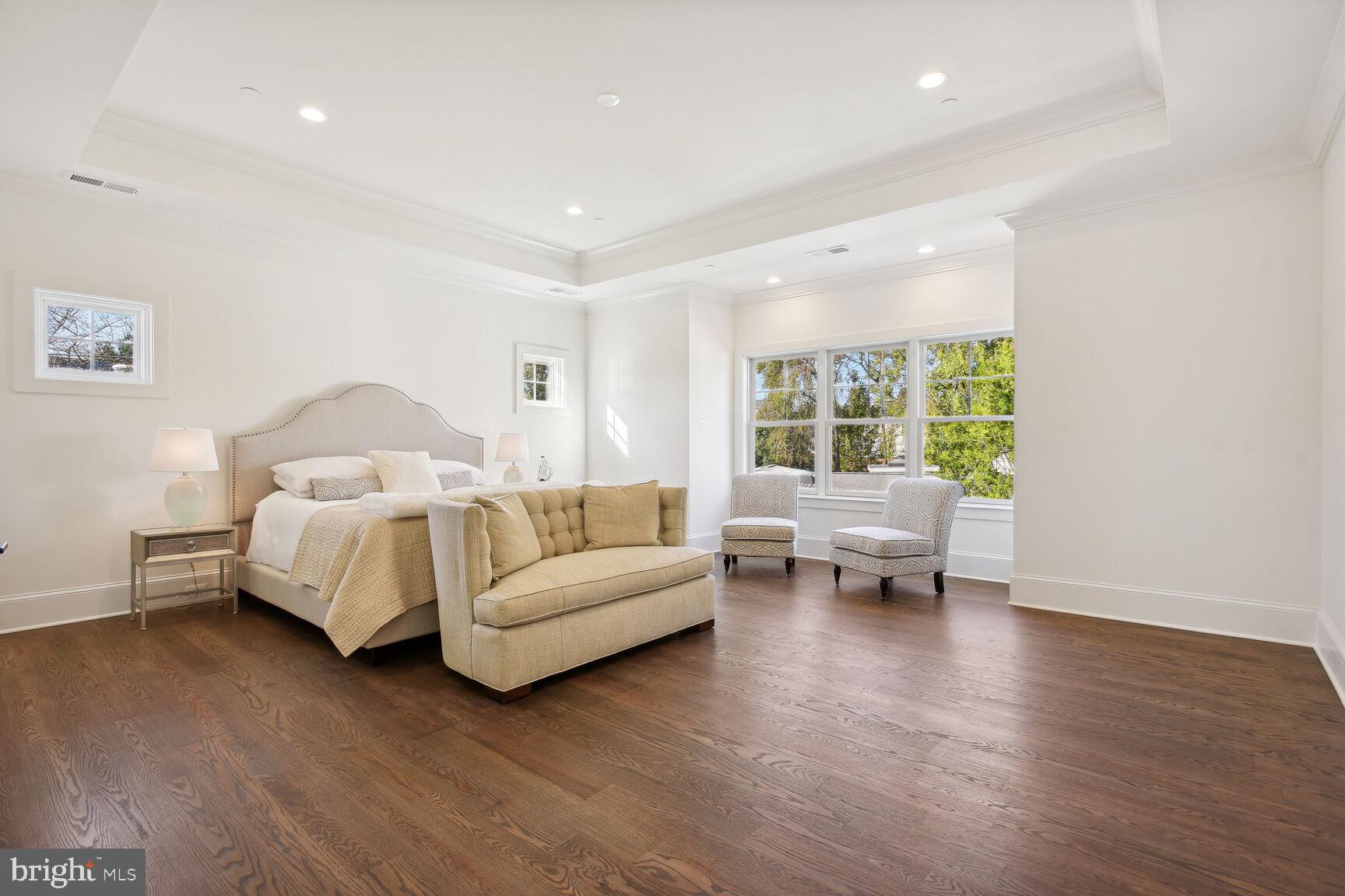 PINEVIEW - Residential