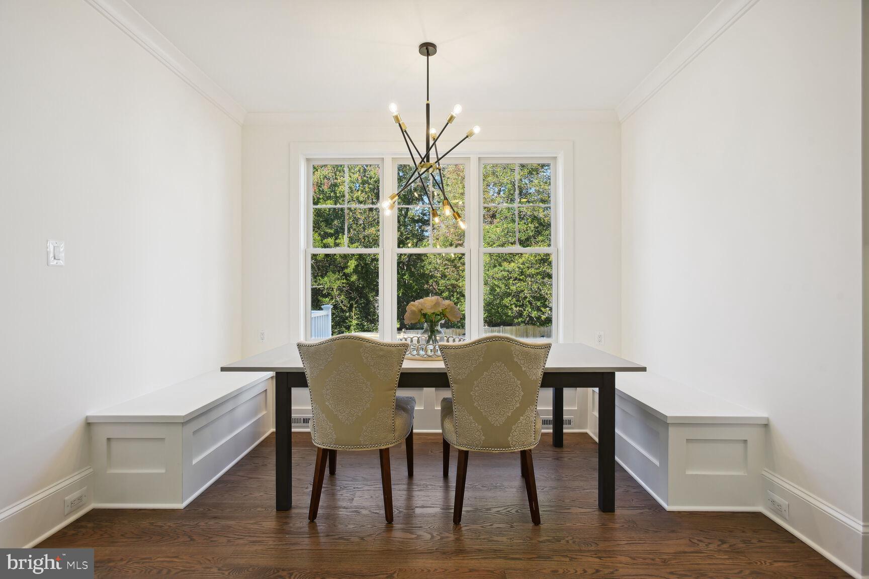 PINEVIEW - Residential