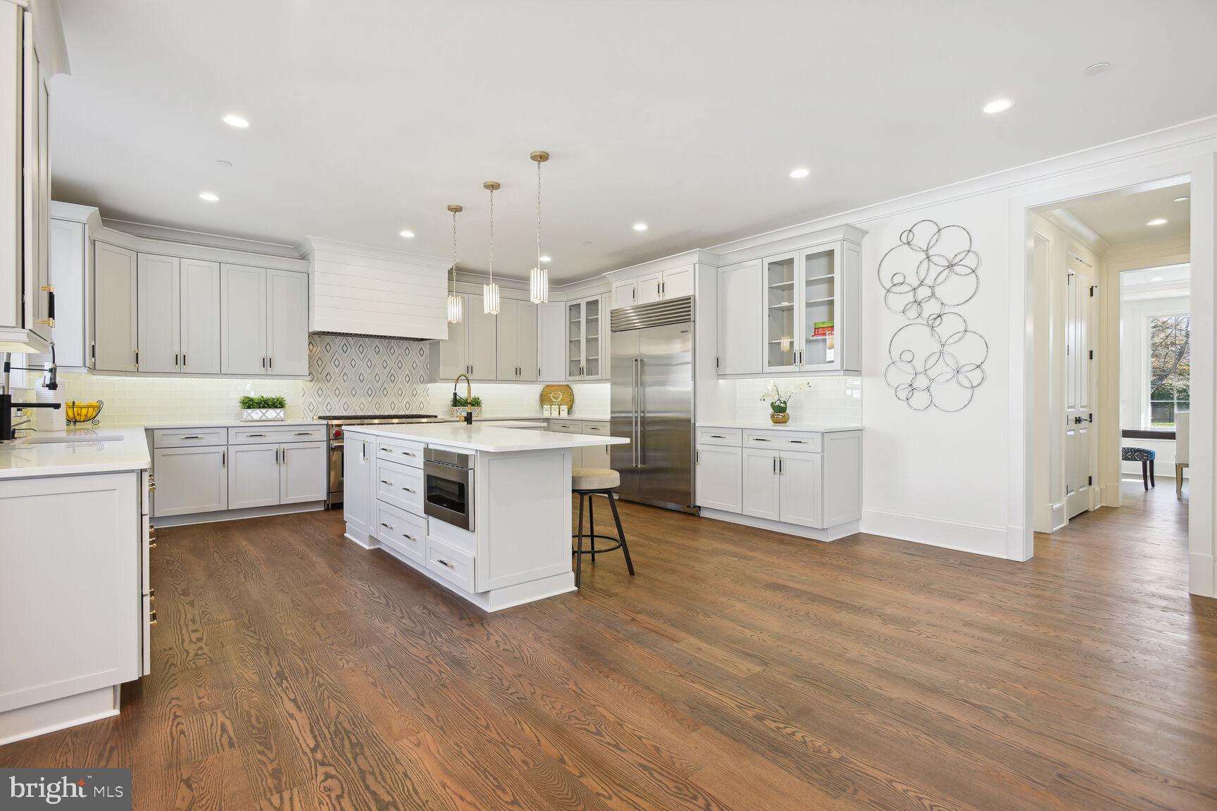 PINEVIEW - Residential