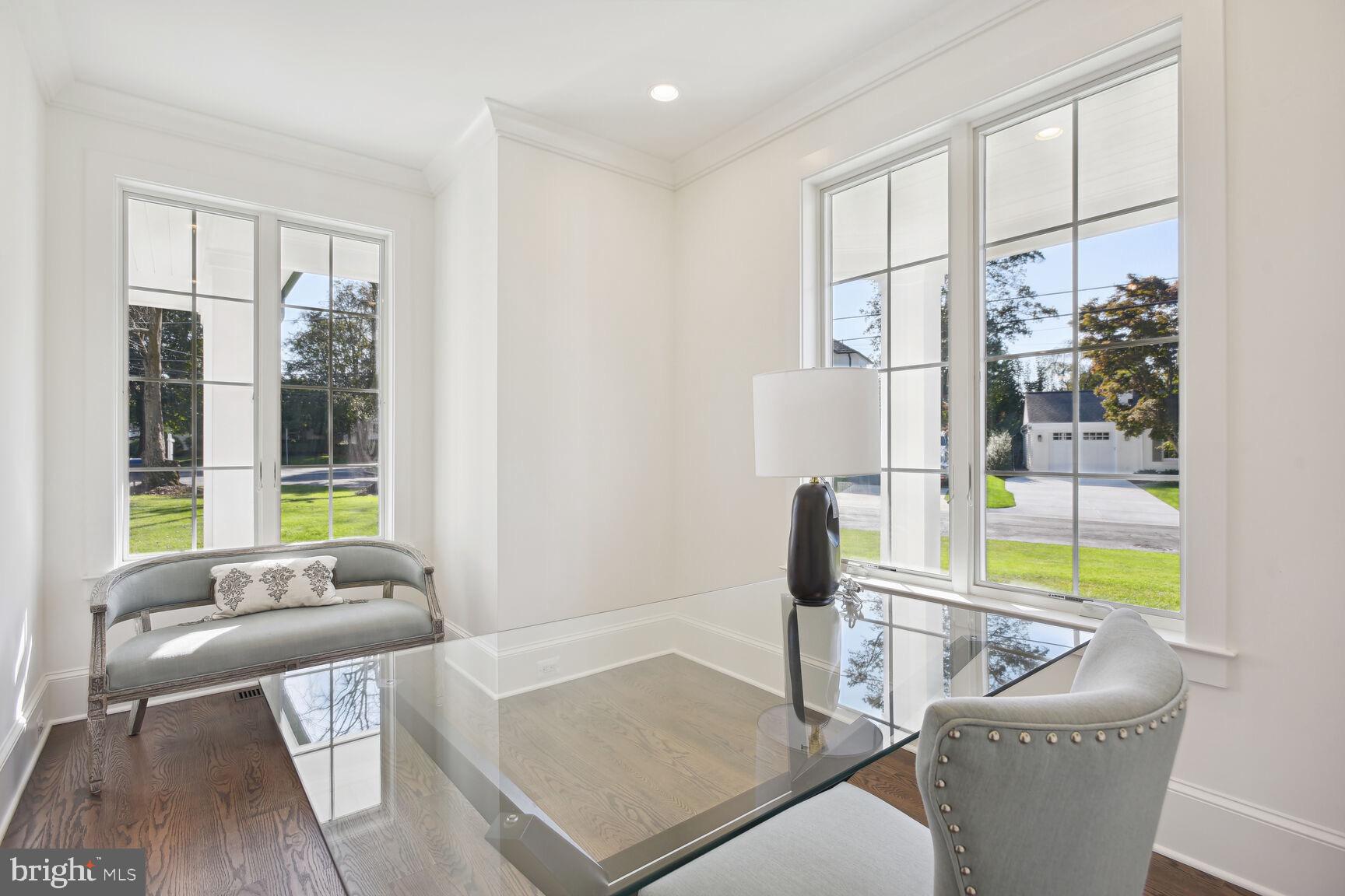 PINEVIEW - Residential